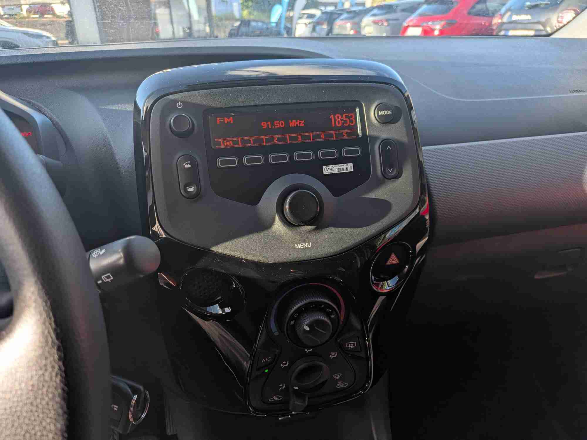 Peugeot 108 108 1.0 VTi Style — fotografia 9