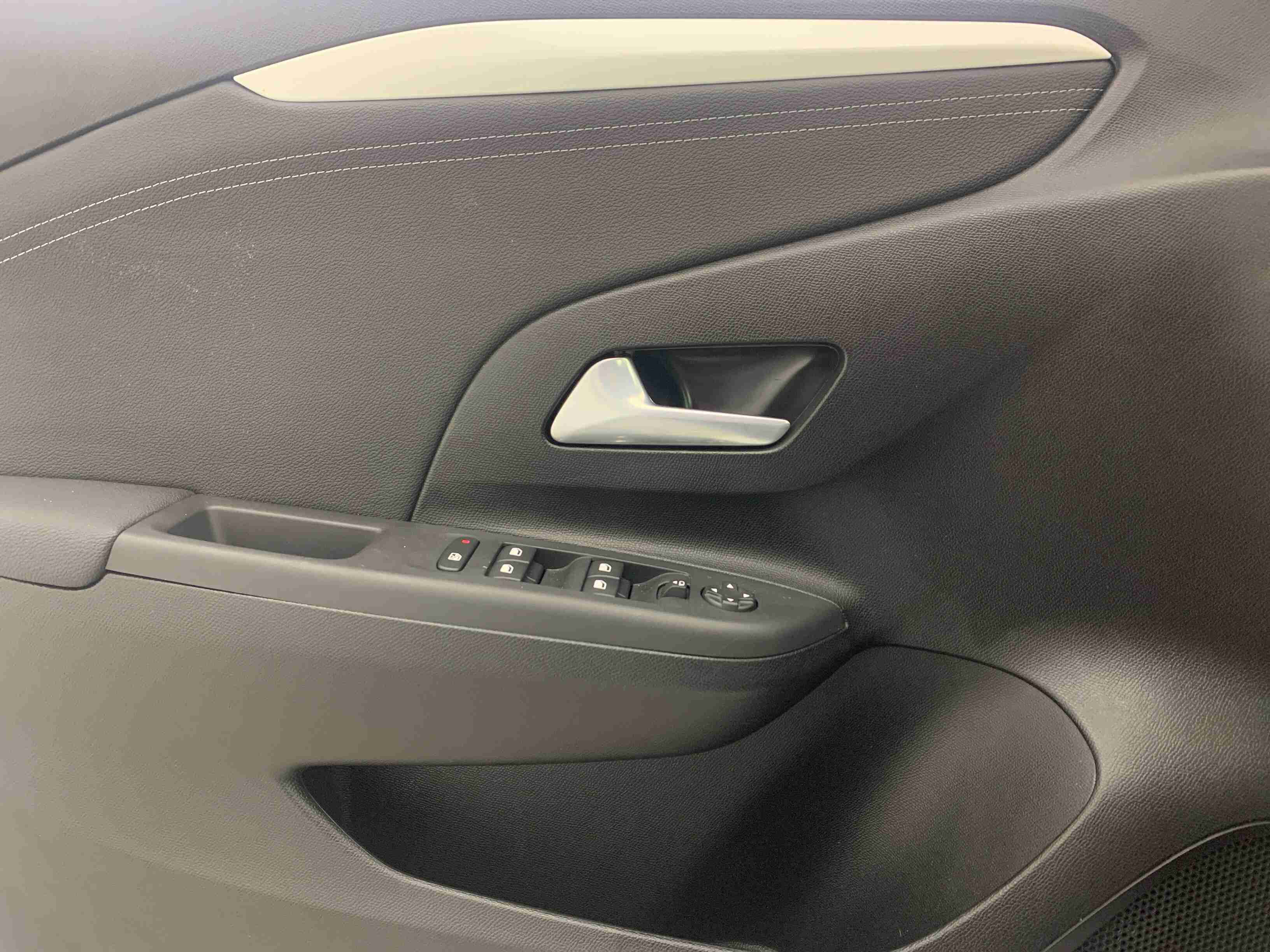 Opel Corsa Corsa-e 51 kWh GS — fotografia 14