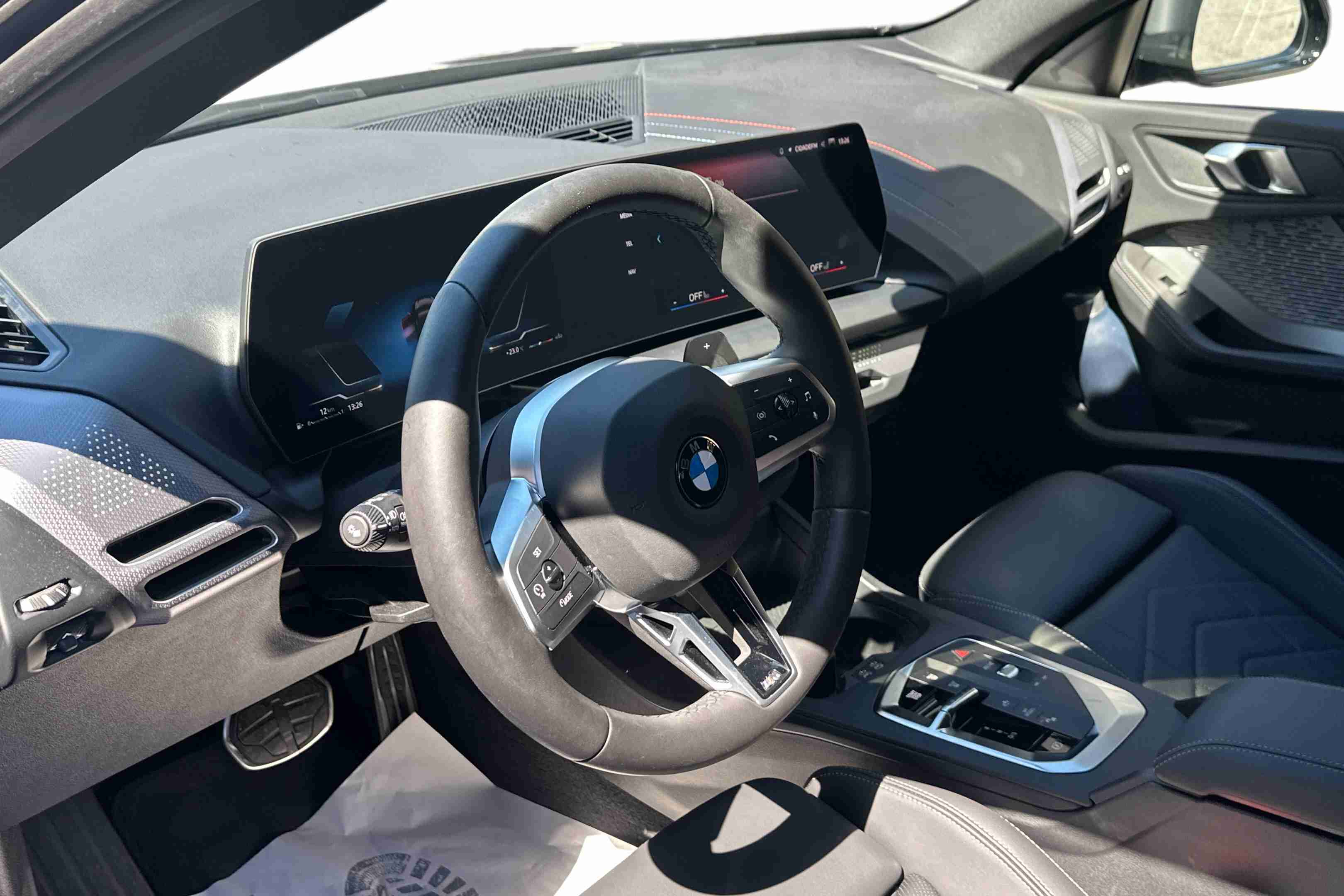 BMW Série 2 218 d Pack Desportivo M — fotografia 7