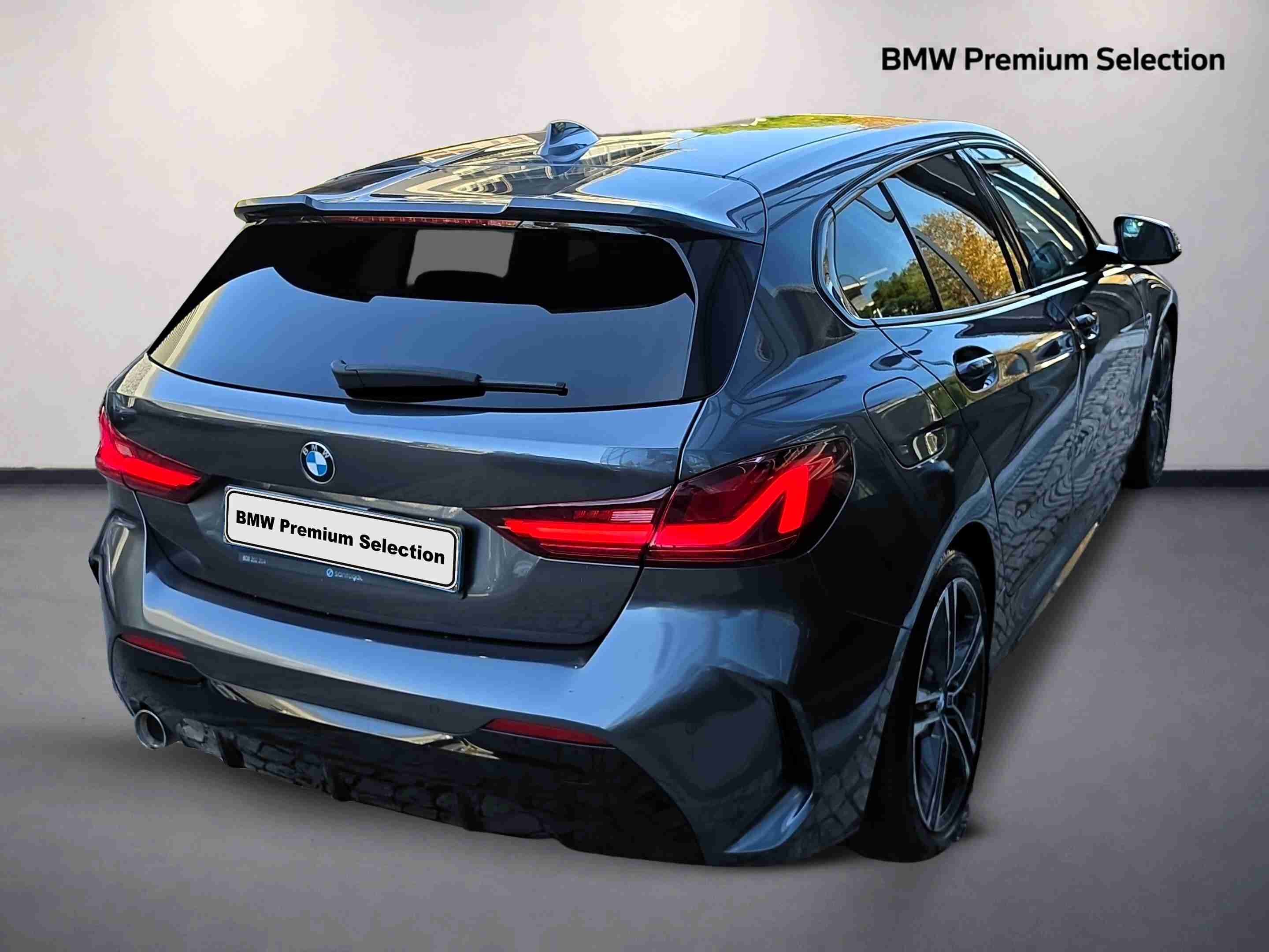 BMW - Série 1 - 116 d Pack Desportivo M Auto — photo 2