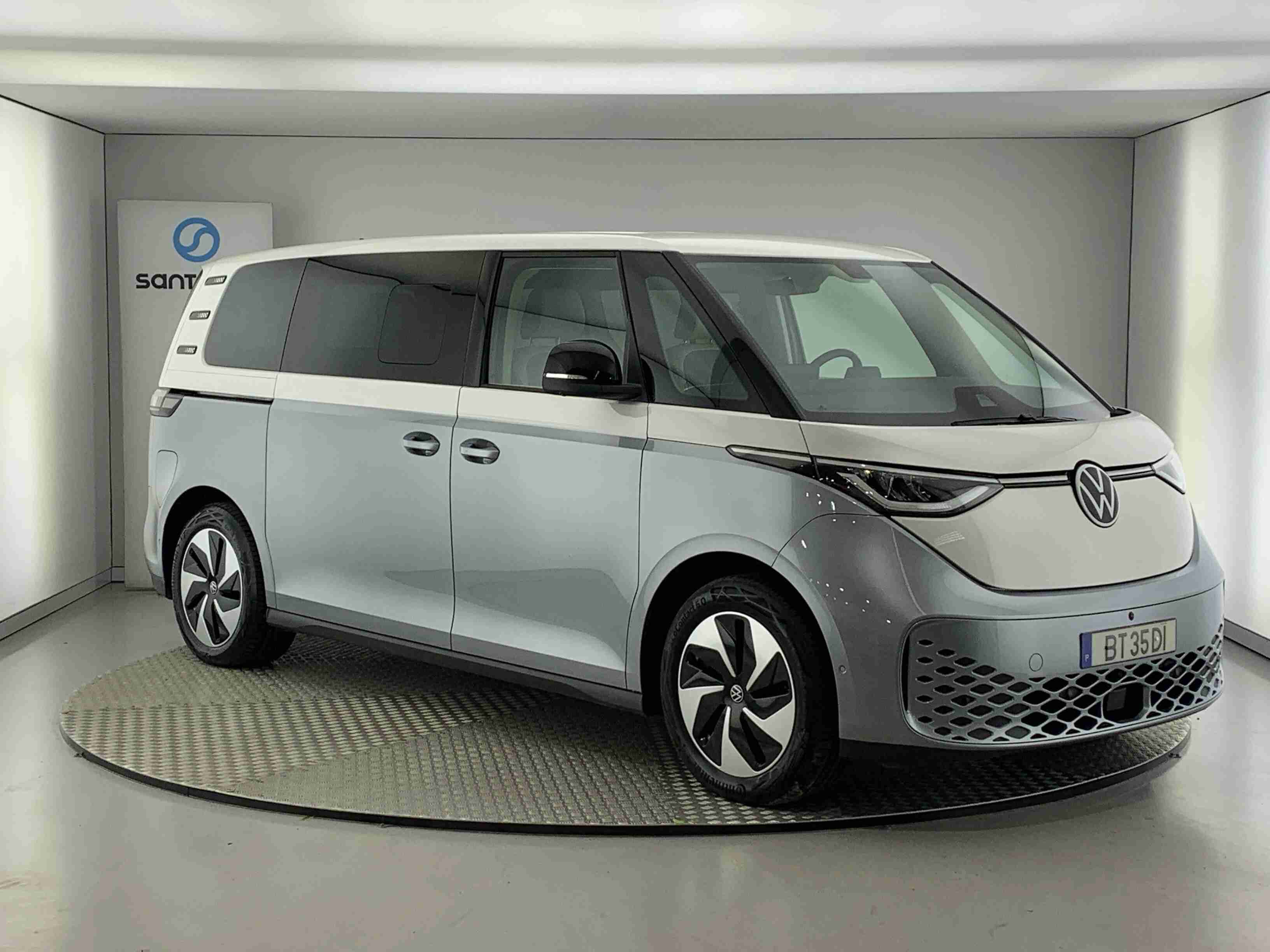 gVCHlQ6yD_INTERIOR_EXTERIOR