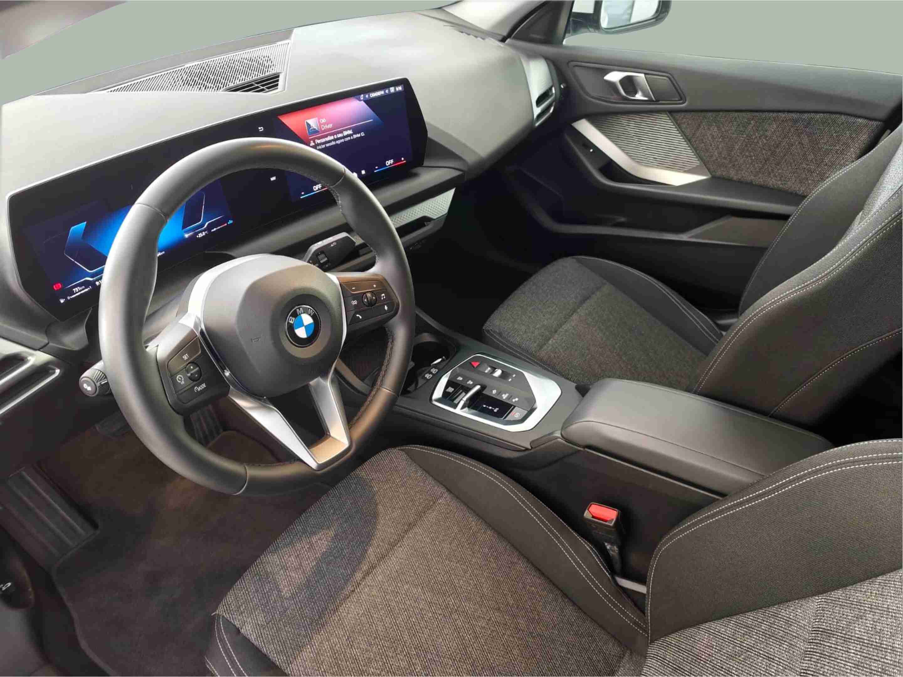 BMW Série 2 216 — fotografia 8