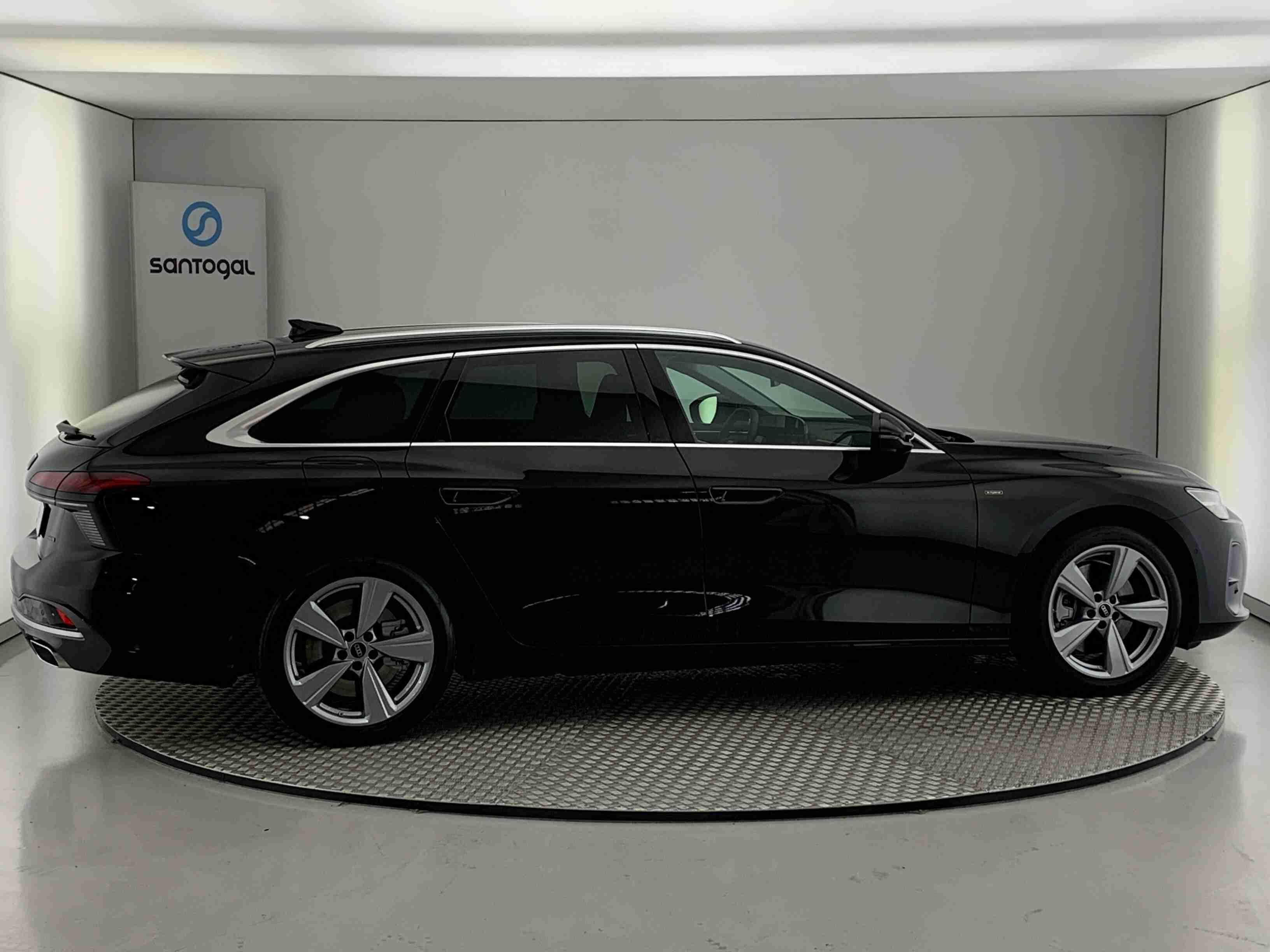 Audi A6 A6 Avant e-hybrid — fotografia 15
