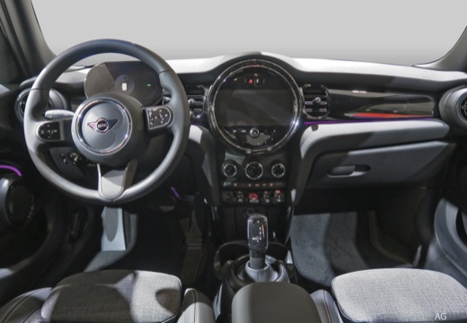 MINI - Mini - Mini Cooper SE Premium Classic — photo 5