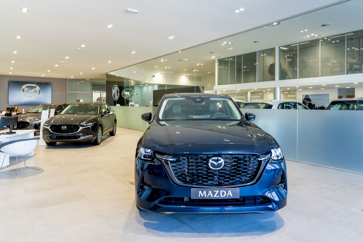 Santogal Mazda Cacem Stand 2 (1)