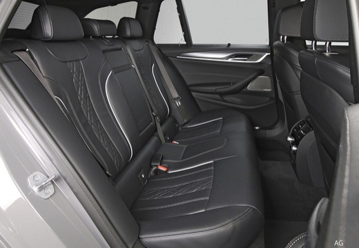 BMW Série 5 530 e — fotografia 7