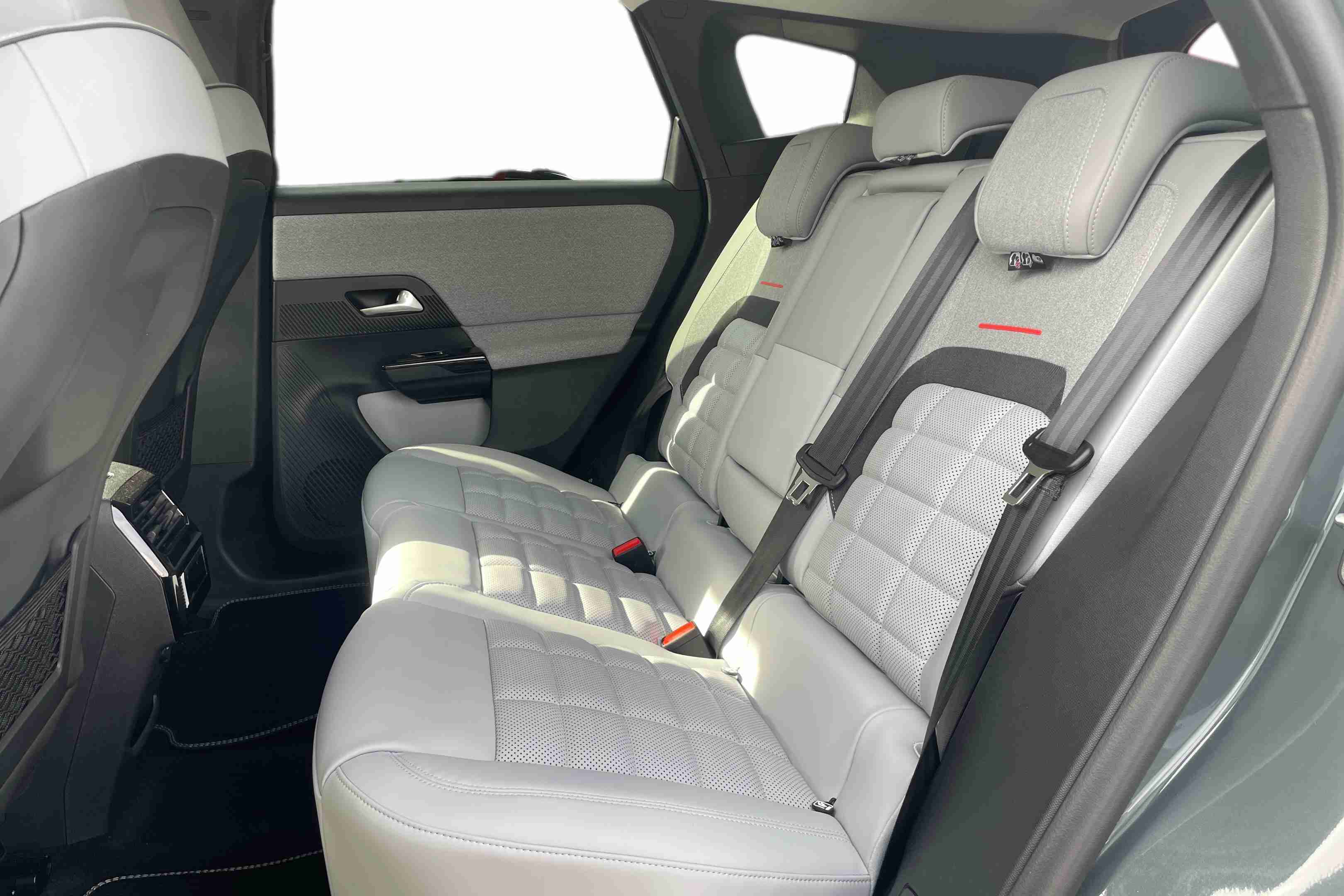 Citroën C5 Aircross e-C5 Aircross 73.7 kWh Max — fotografia 10