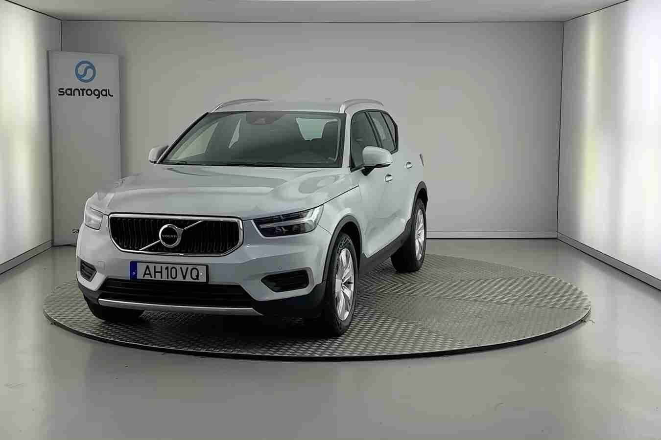 Volvo XC 40 XC40 1.5 T2 Momentum Plus — fotografia 7
