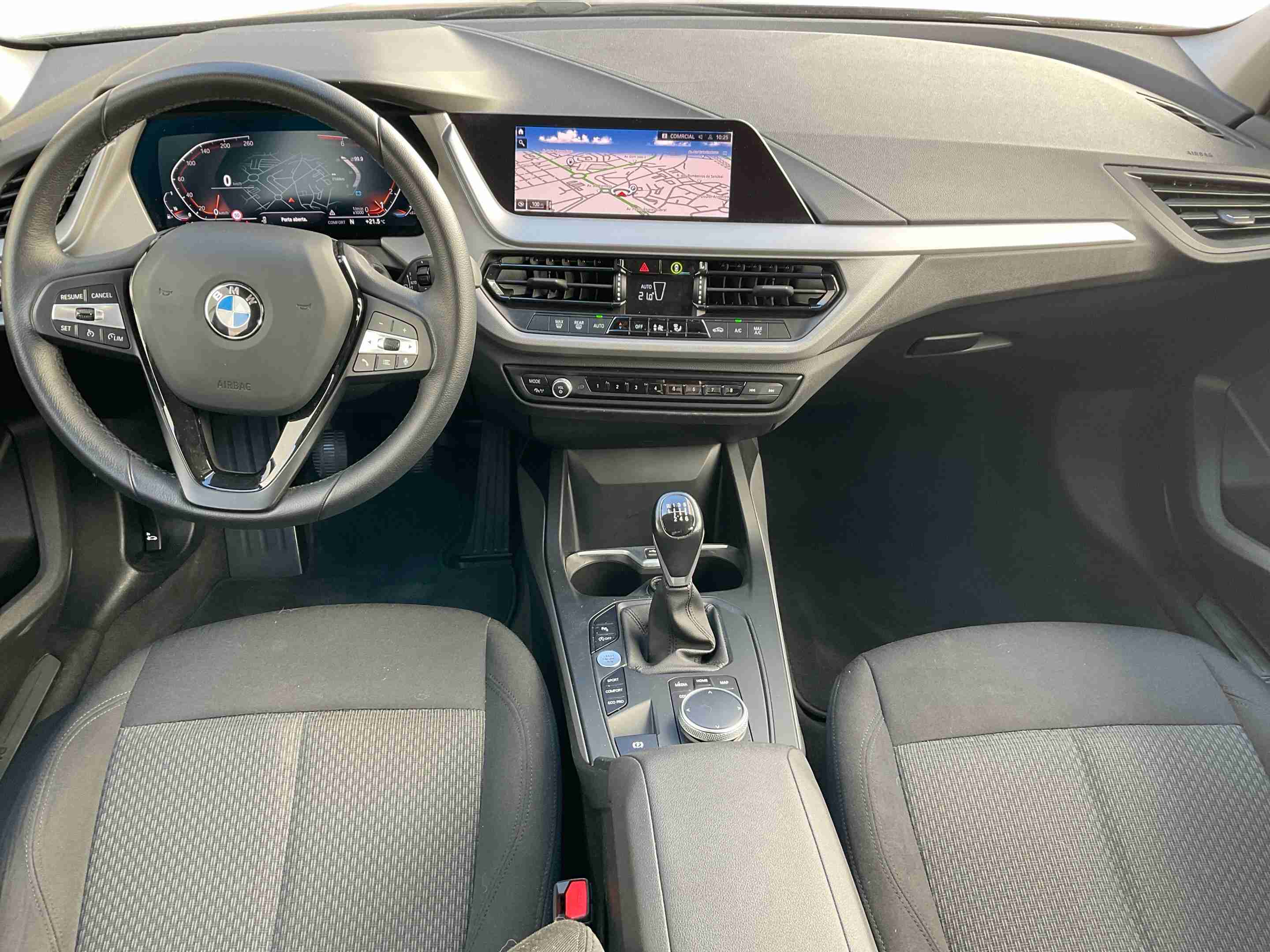 BMW Série 1 116 i Advantage — fotografia 11