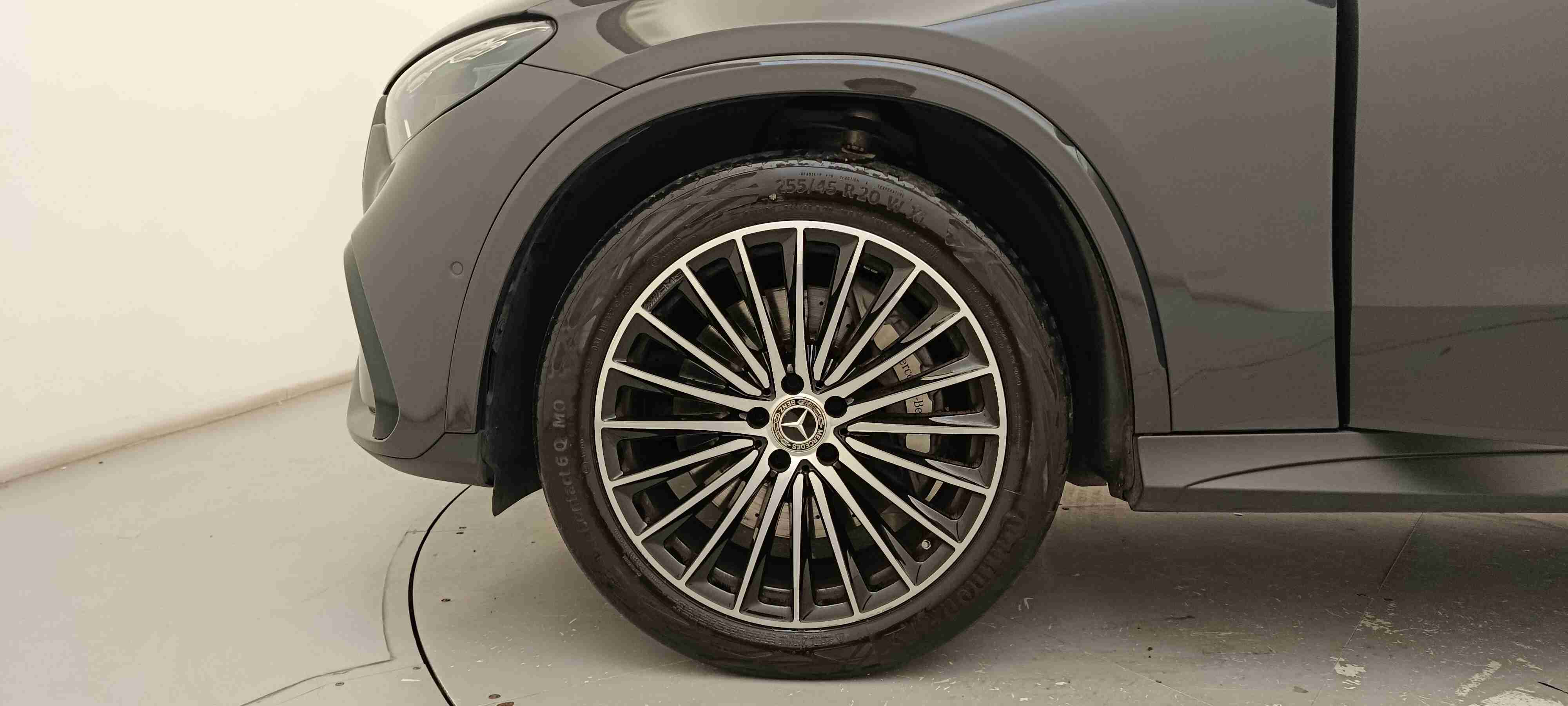 Mercedes-Benz Classe GLC GLC 300 e 4Matic — fotografia 17