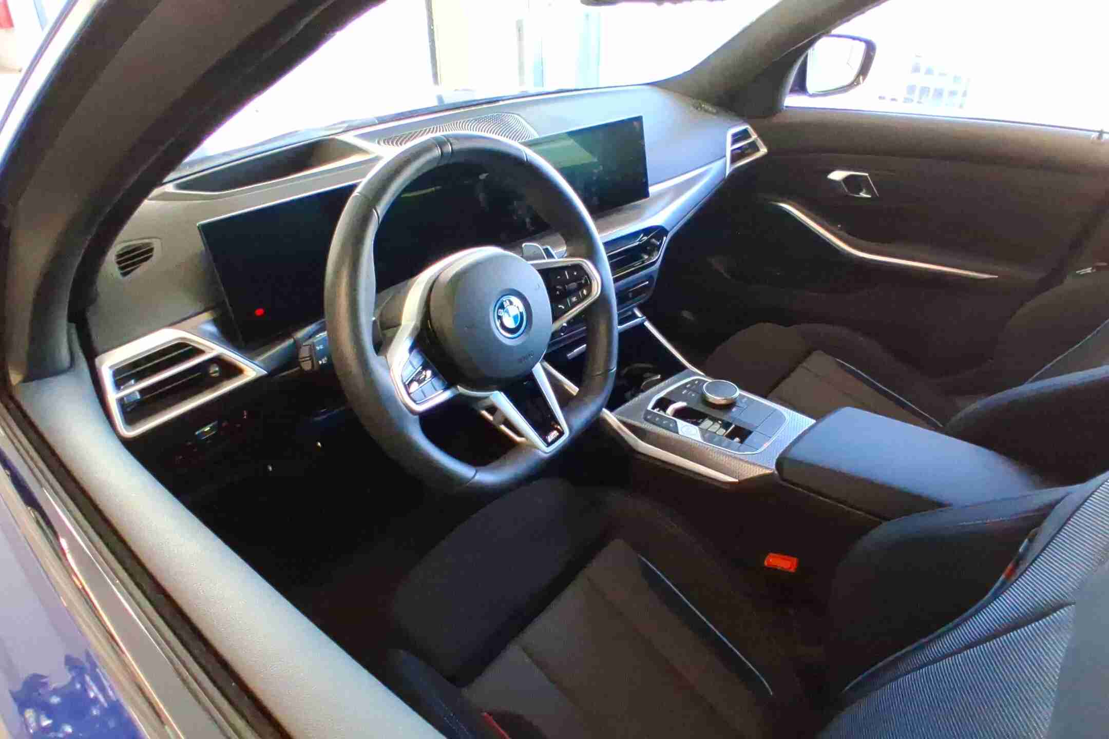 BMW Série 3 330 e iPerformance — fotografia 7