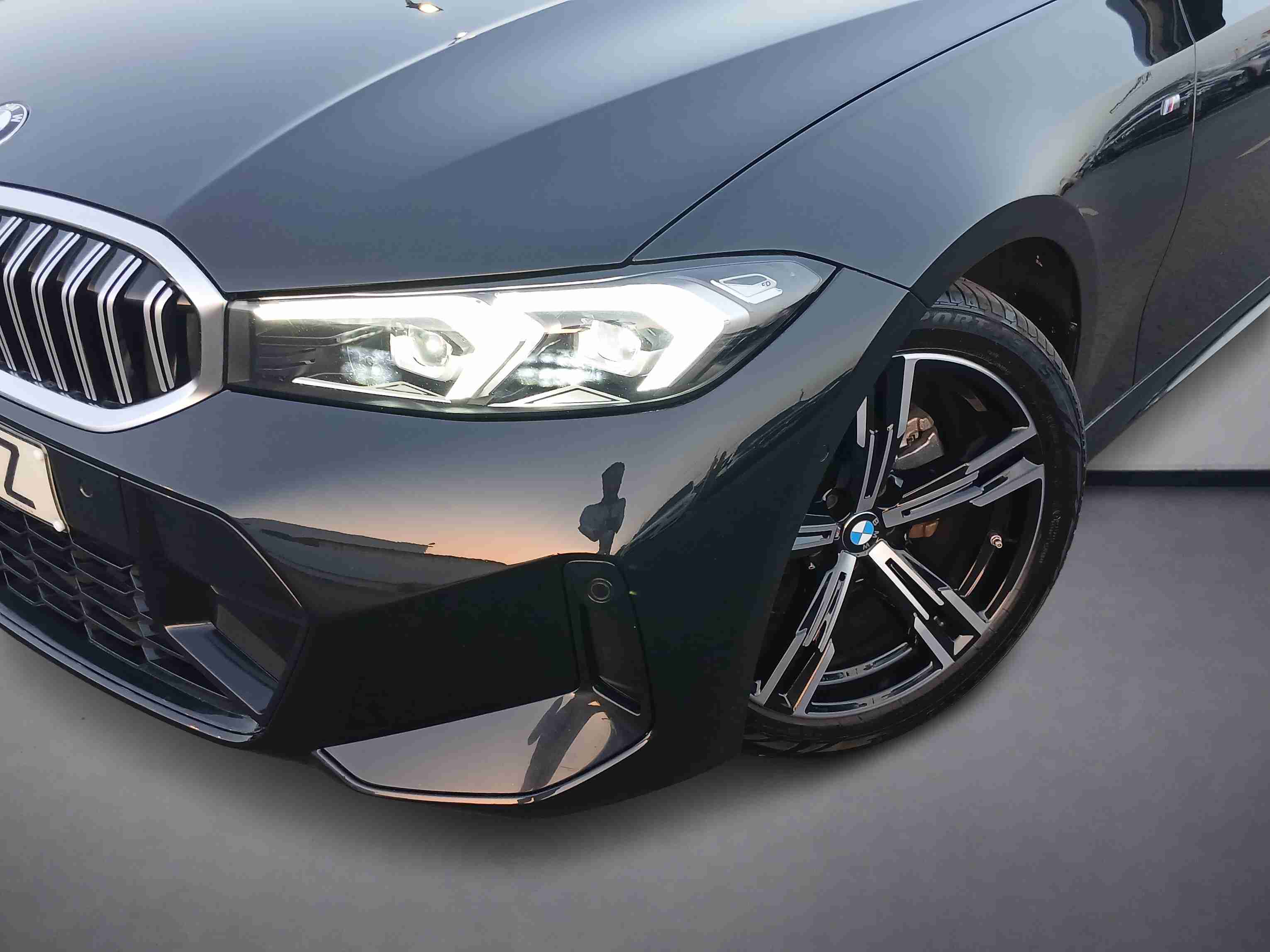 BMW Série 3 320 d Touring Pack Desportivo M Auto — fotografia 6