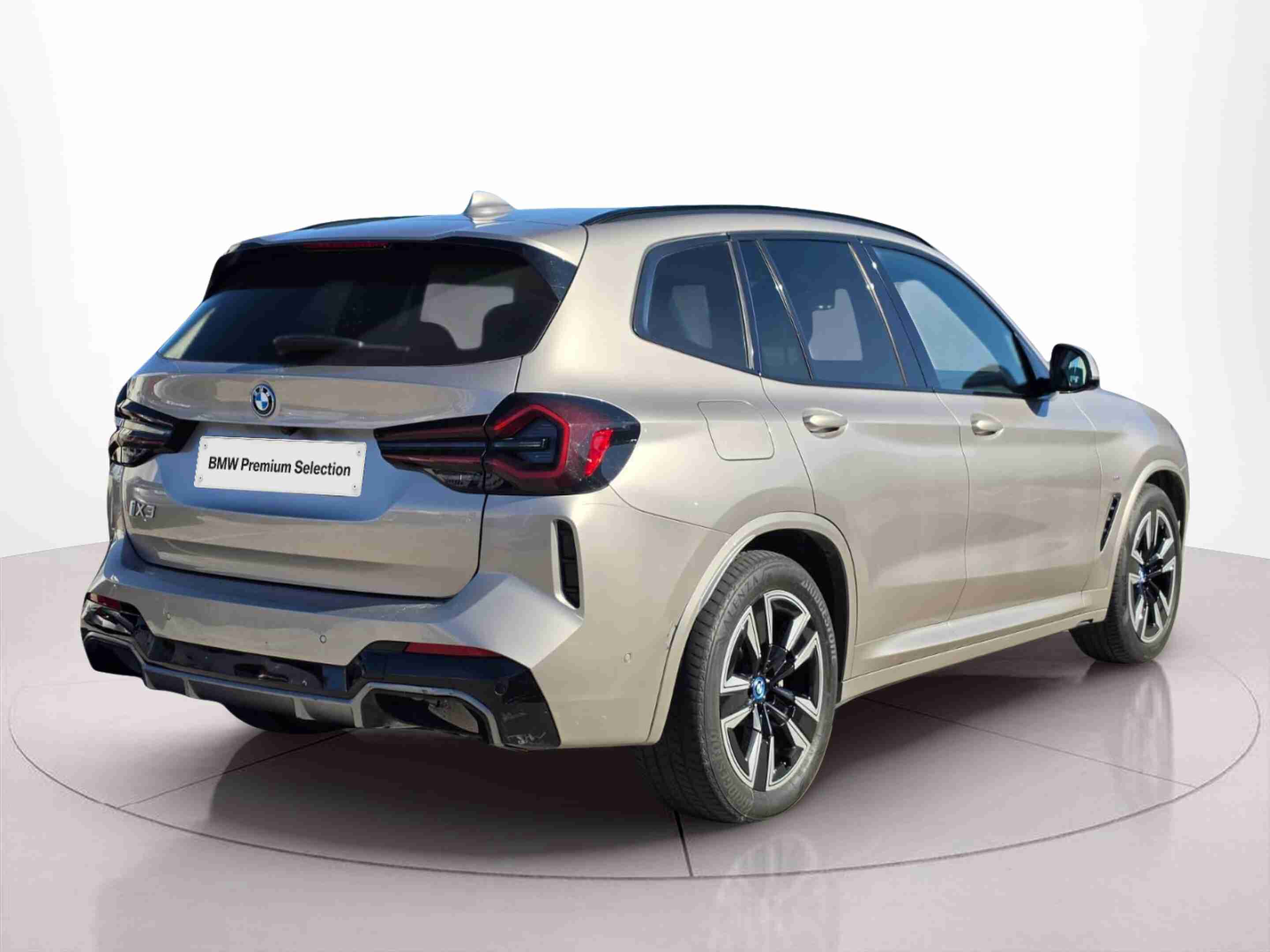 BMW - iX3 - iX3 M Sport Inspiring — photo 4