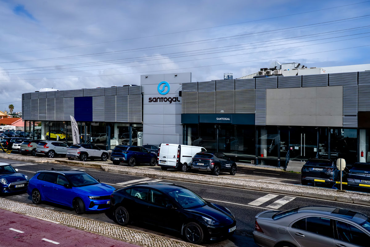 Santogal Dodge Cascais Oficina 1