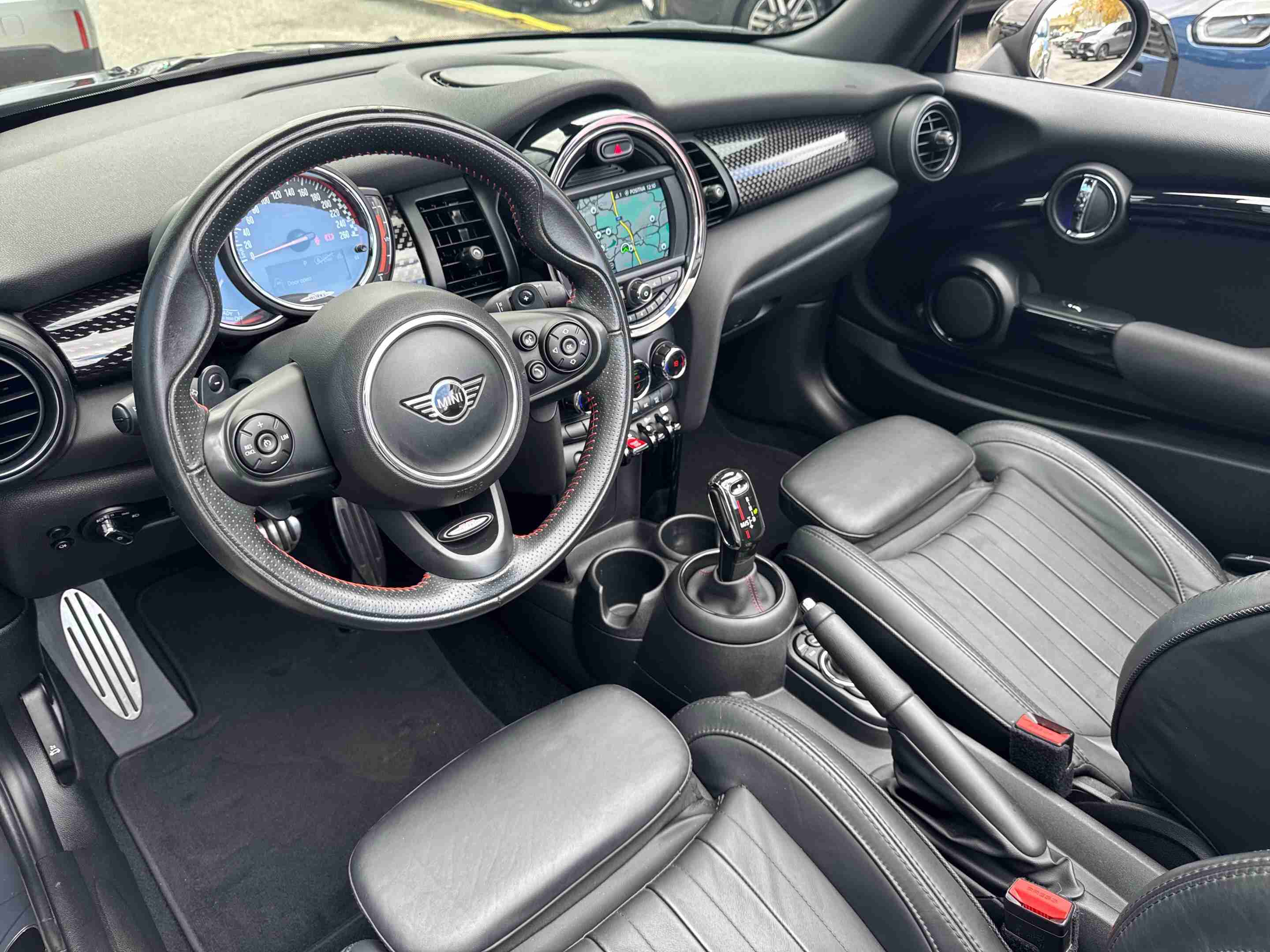 MINI - Mini Cabrio - Mini John Cooper Works Auto Desportiva — photo 4
