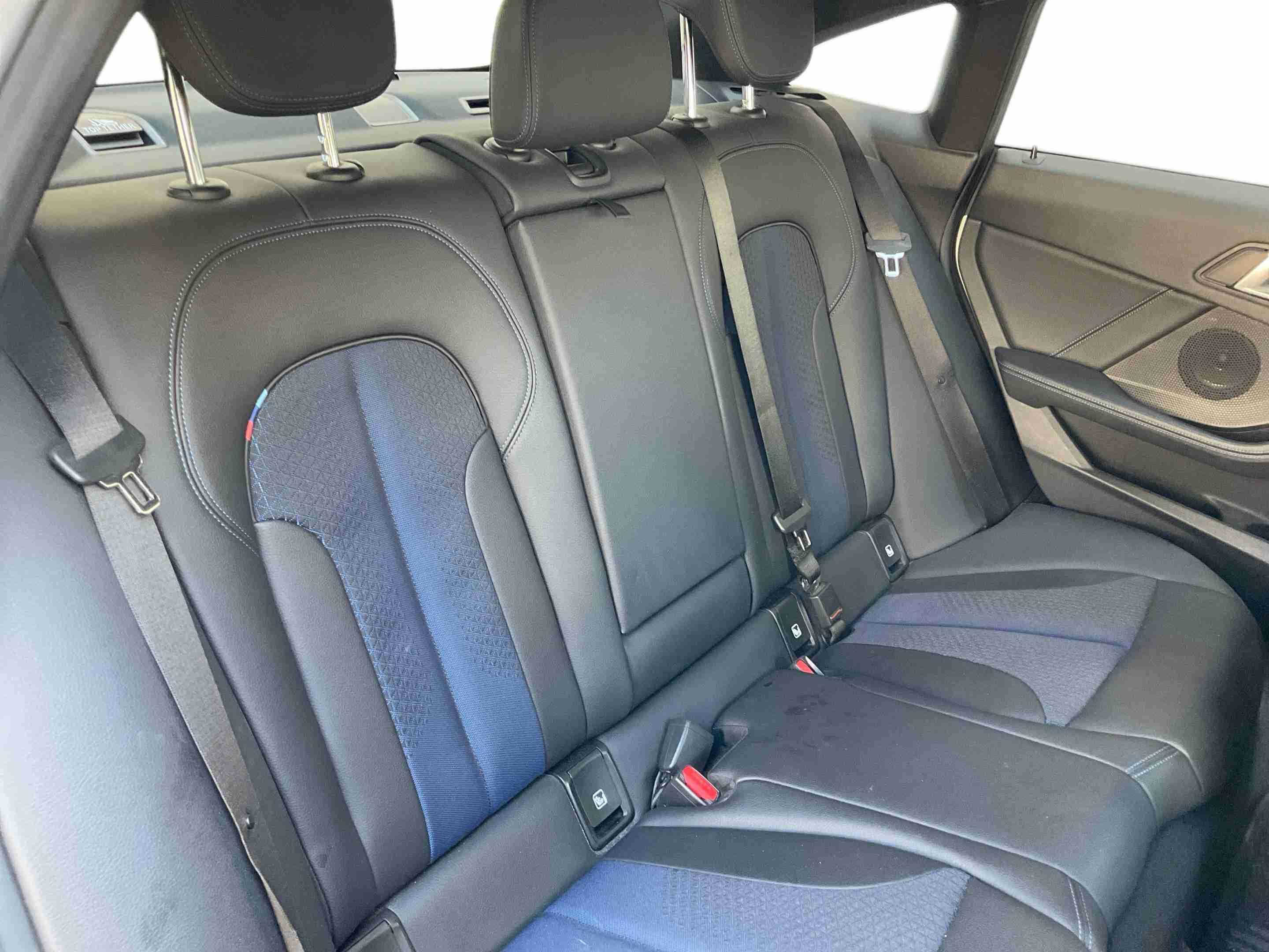 BMW Série 2 216 d Gran Coupé Pack Desportivo M — fotografia 9