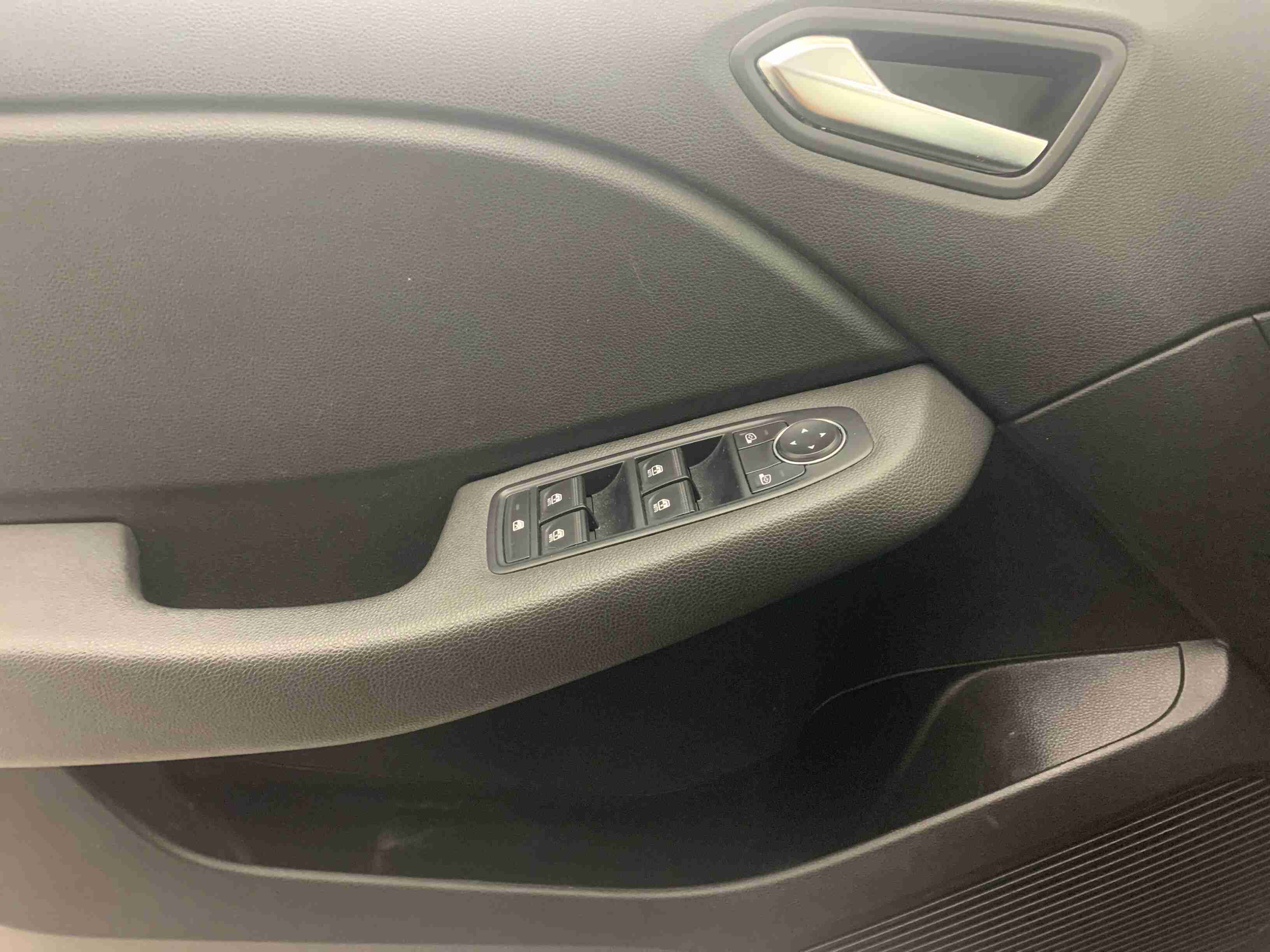 Renault Clio Clio 1.0 TCe Evolution — fotografia 10