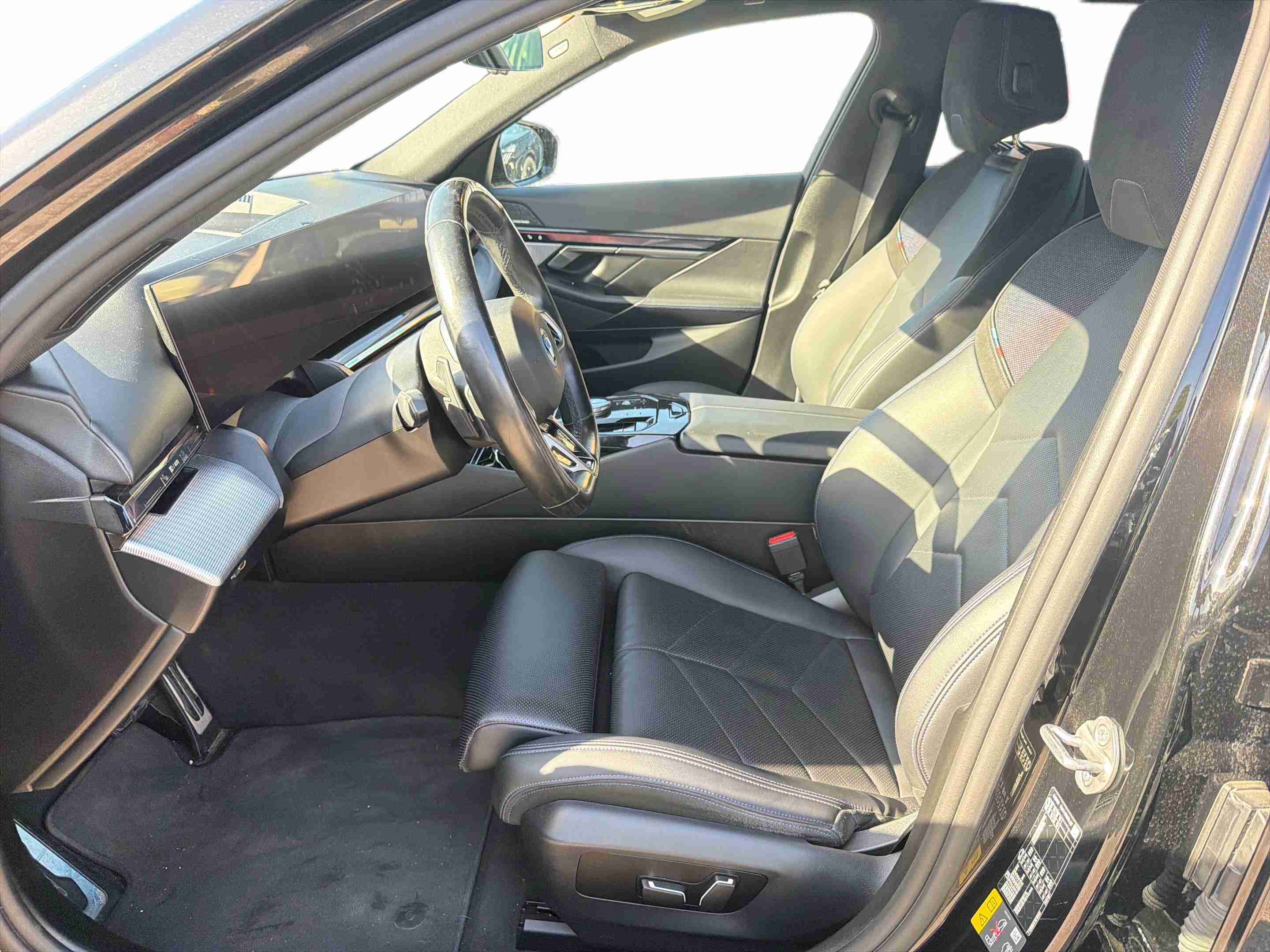 BMW i5 i5 eDrive40 — fotografia 8
