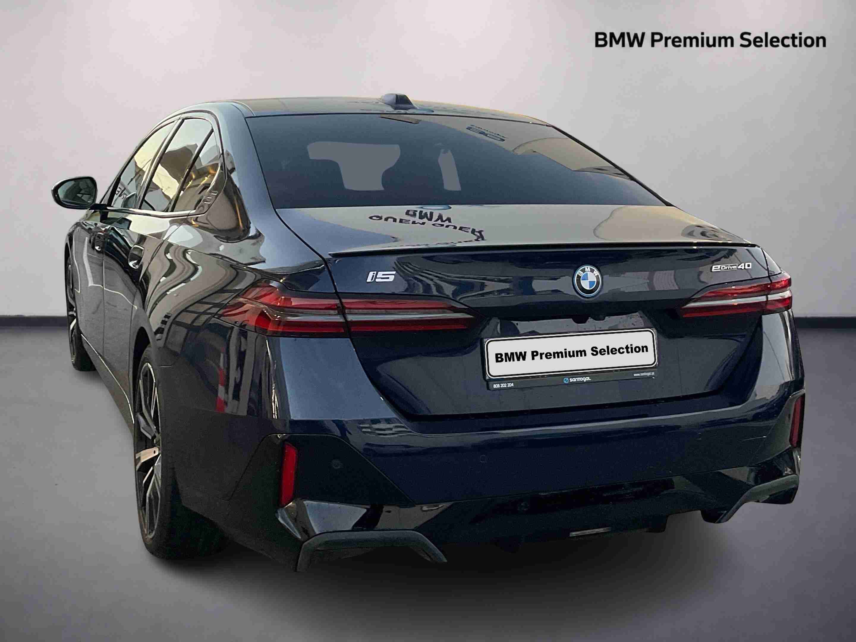 BMW - i5 - i5 eDrive40 — photo 4