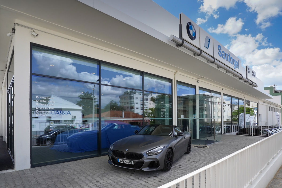 Santogal Bmw Setubal Stand 1