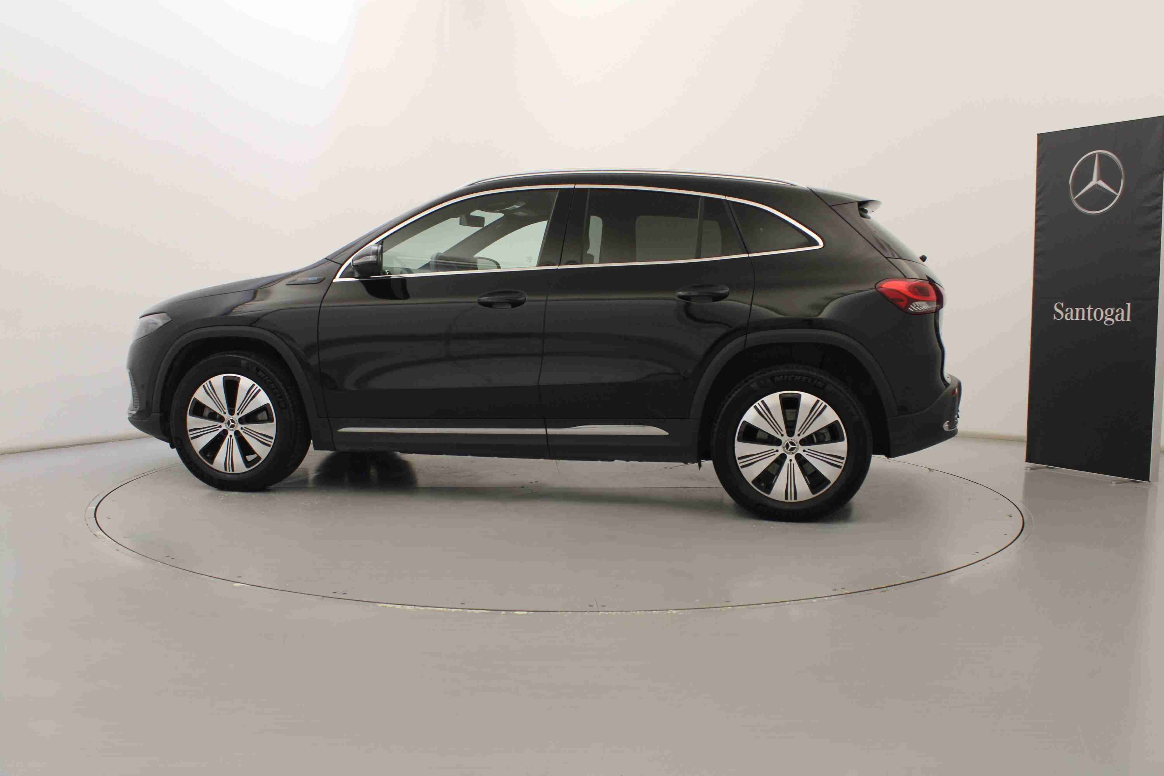 Mercedes-Benz EQA EQA 350 4Matic Progressive — fotografia 15