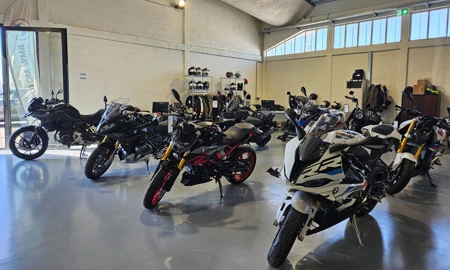 Santogal Bmw Motorrad Seixal Stand 2