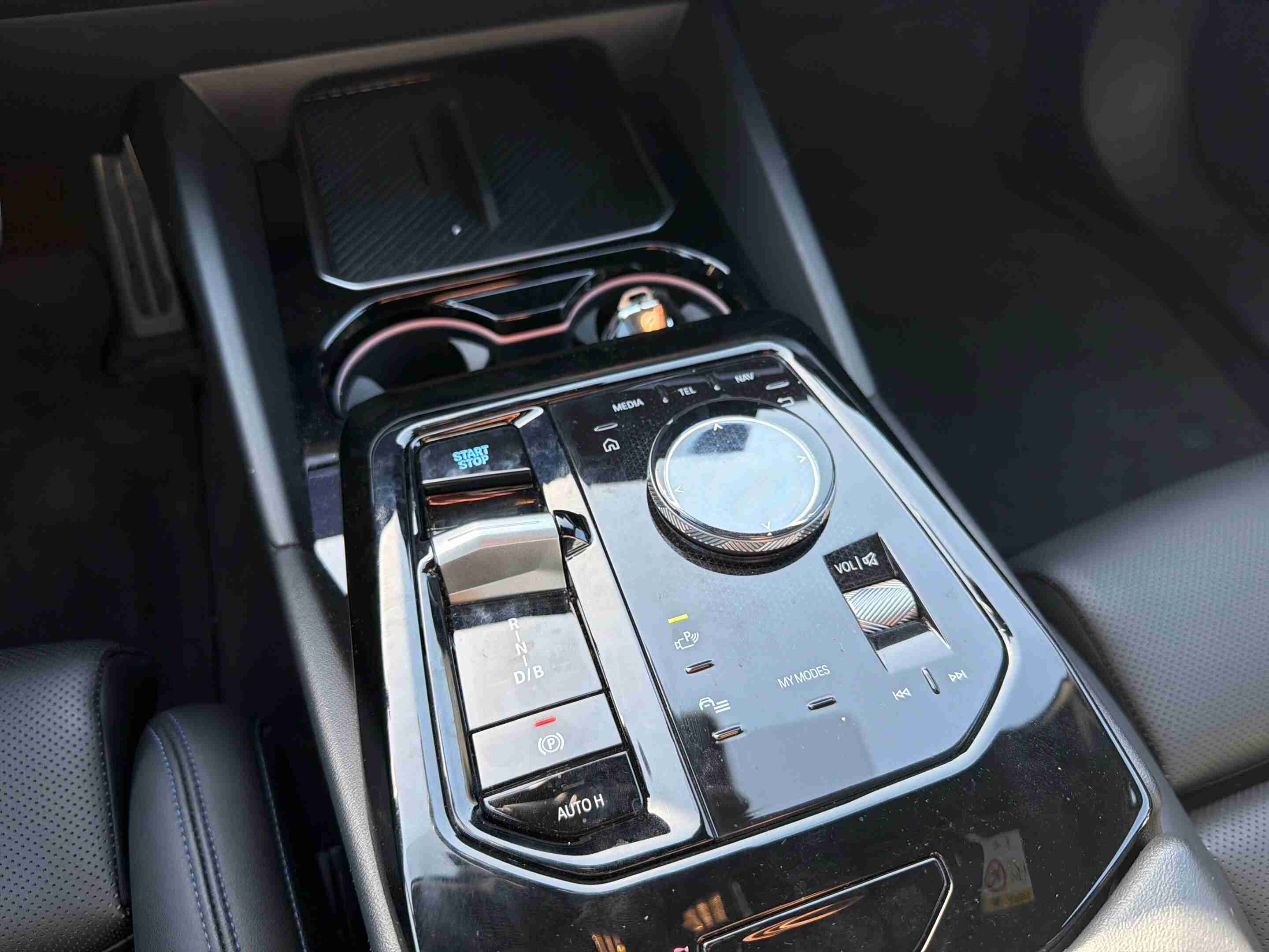 BMW i5 i5 eDrive40 — fotografia 16