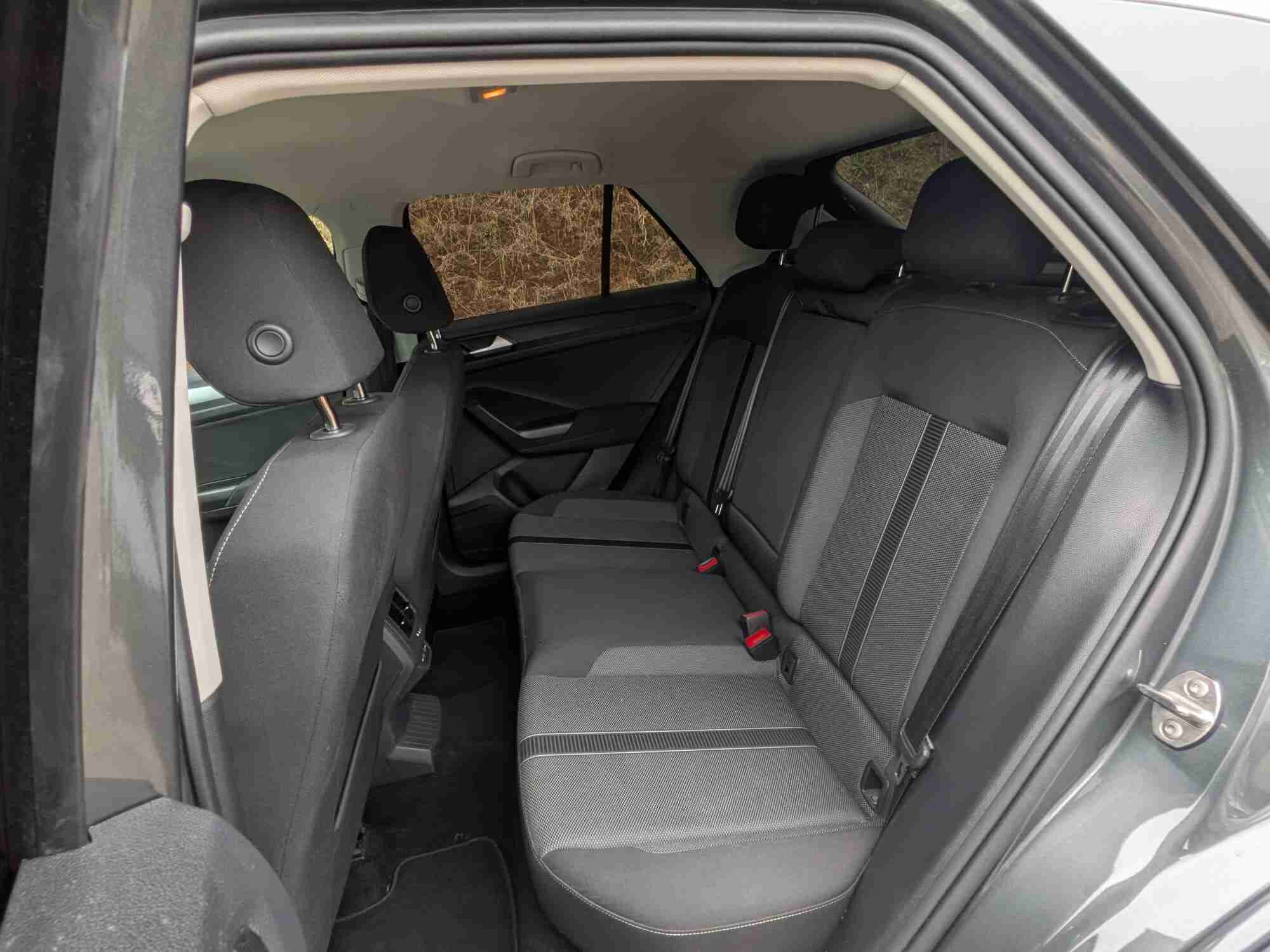 Volkswagen T-Roc T-Roc 2.0 TDI Urban — fotografia 13