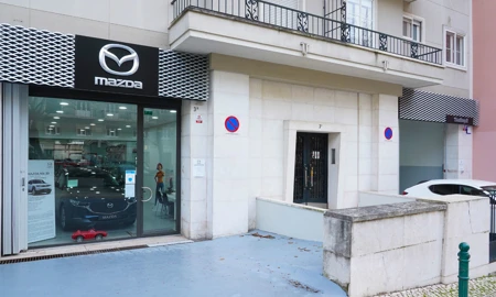 Santogal Mazda Lisboa Stand 1