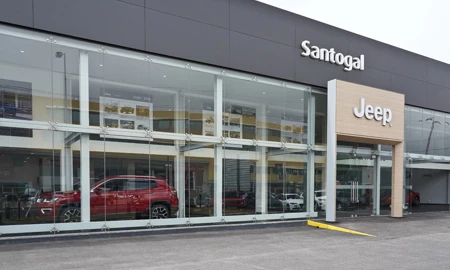 Santogal Jeep Cascais Stand 1