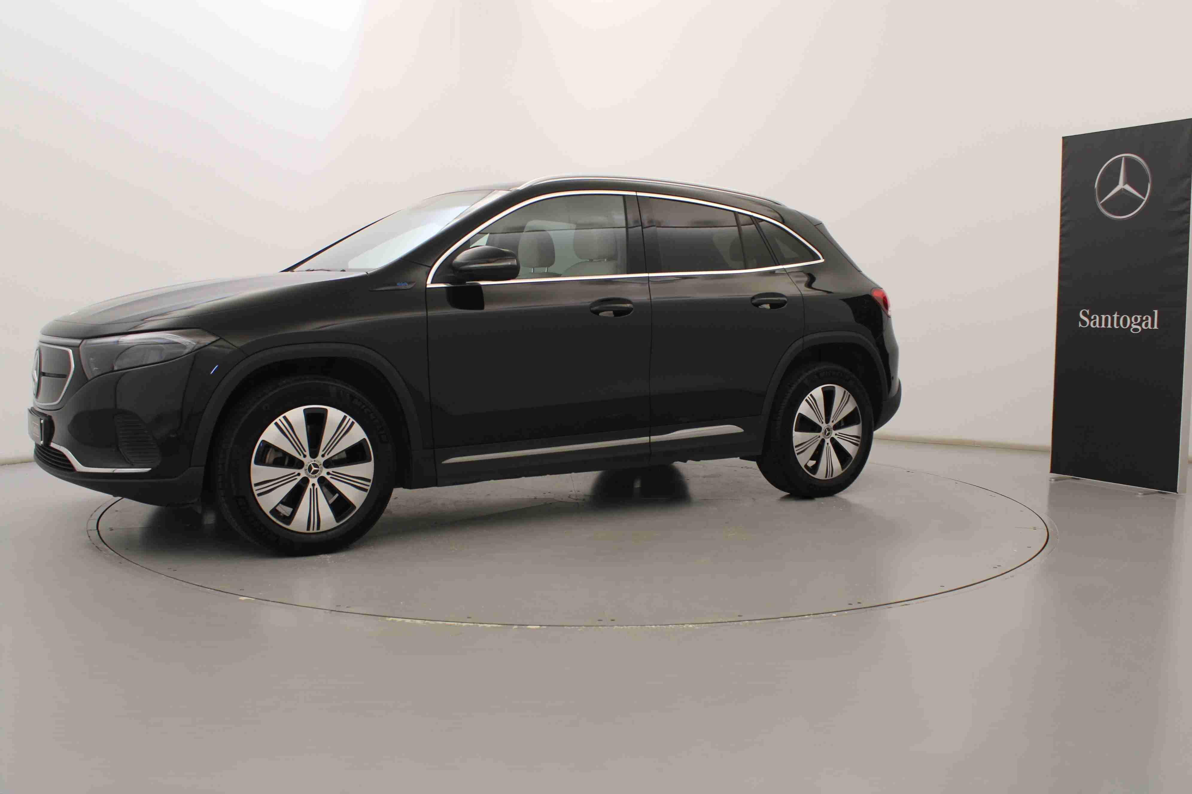 Mercedes-Benz EQA EQA 350 4Matic Progressive — fotografia 17
