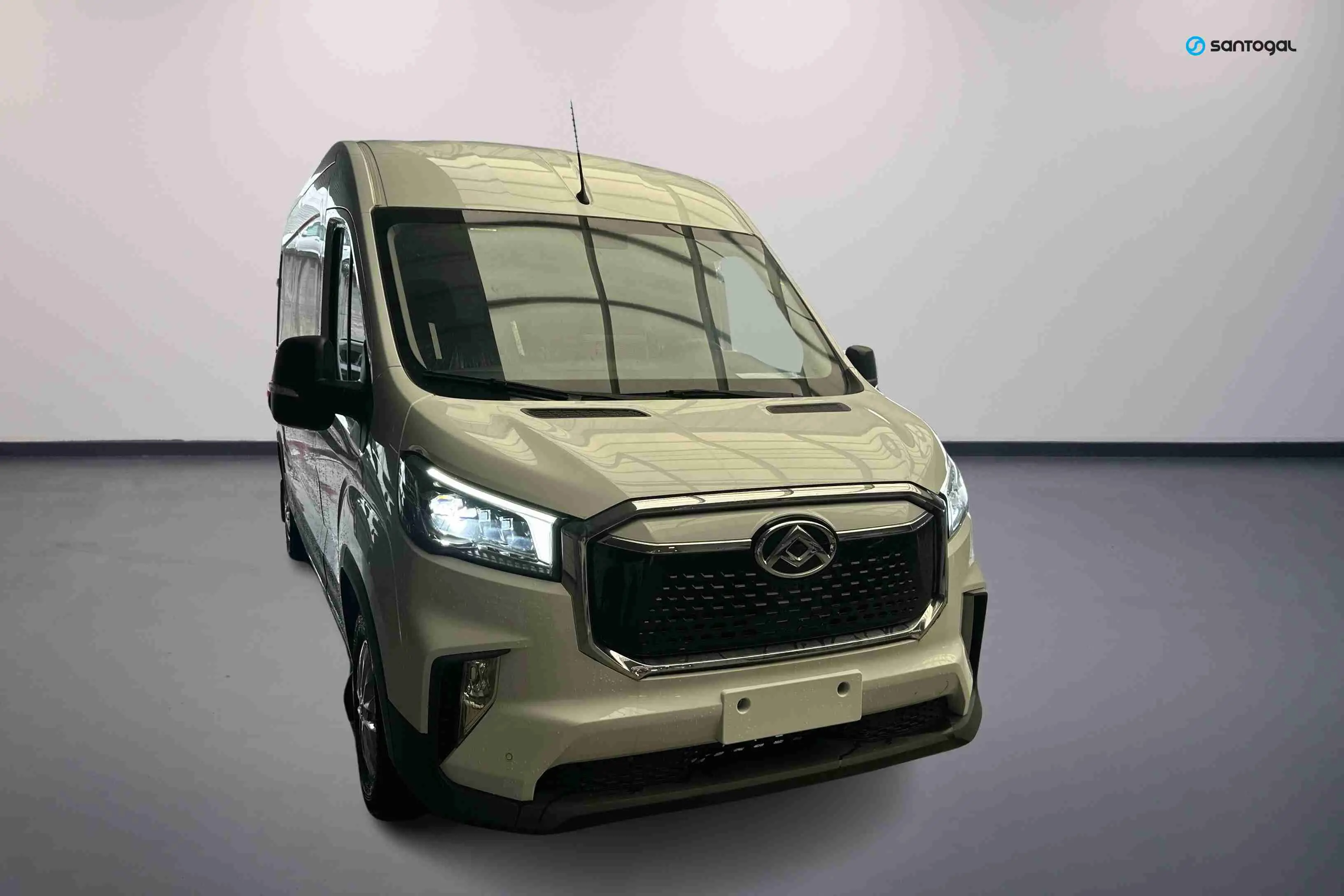 MAXUS Deliver9