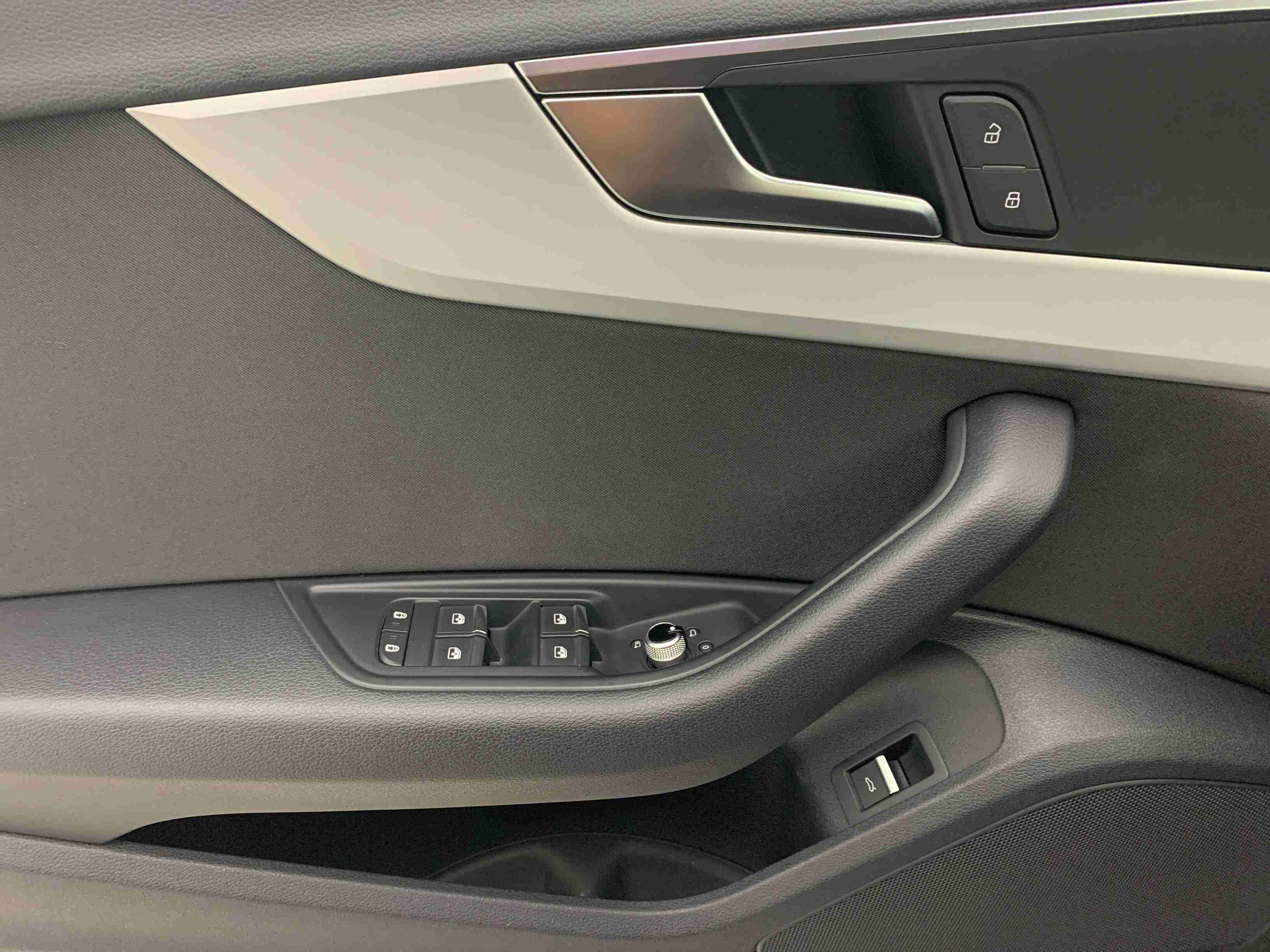 Audi A4 A4 A.35 TDI S line S tronic — fotografia 11