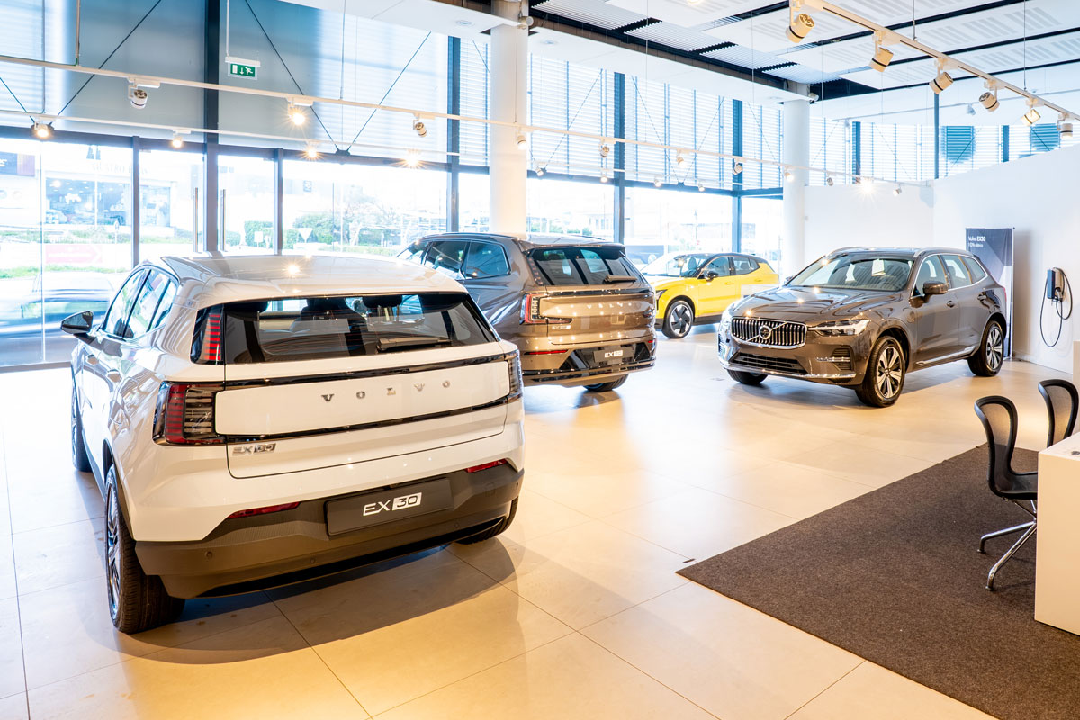 Santogal Volvo Cascais Stand 2 (1)