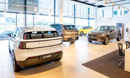 Santogal Volvo Cascais Stand 2 (1)