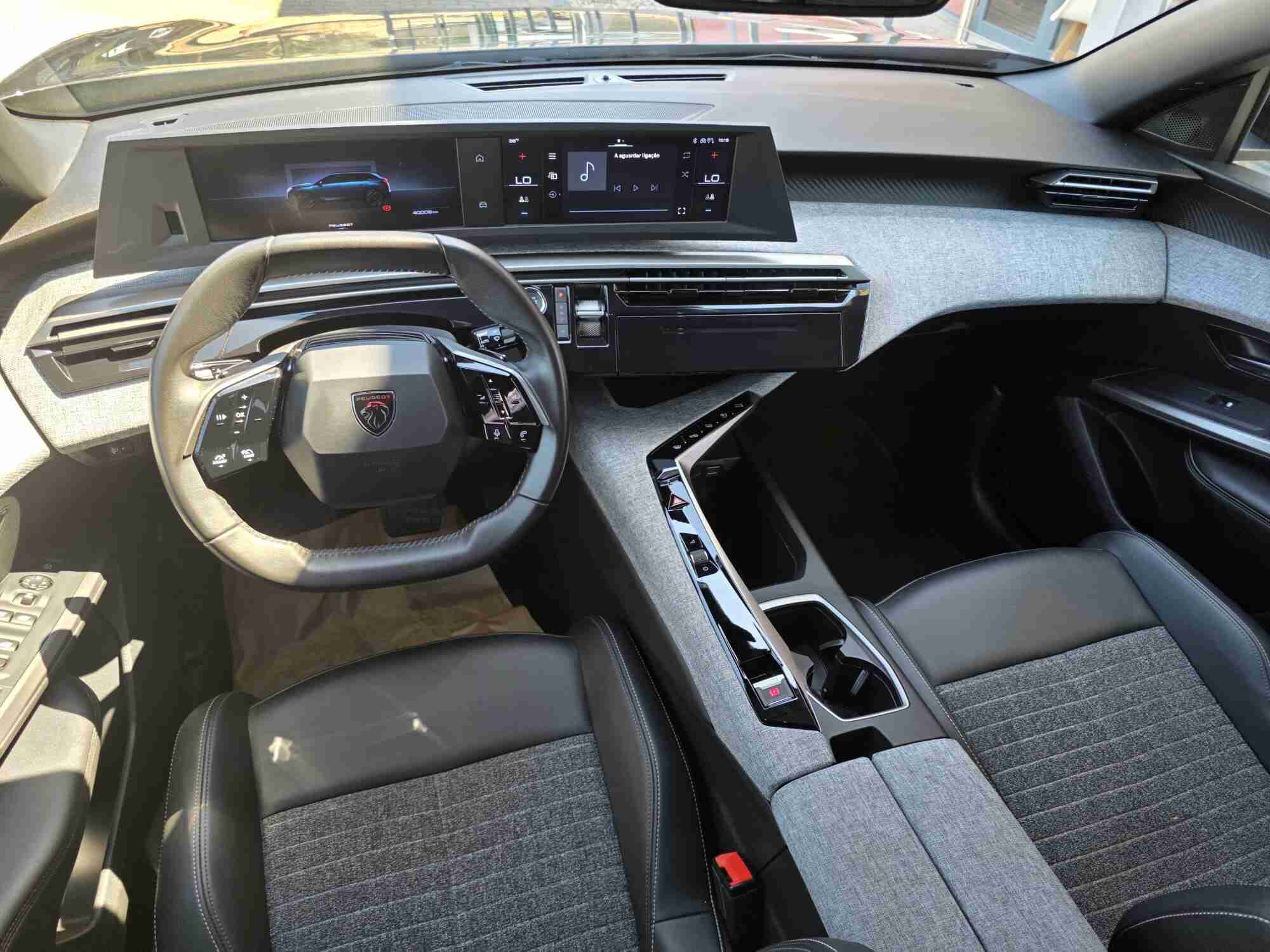Peugeot 5008 5008 1.2 Hybrid Allure e-DCS6 — fotografia 10