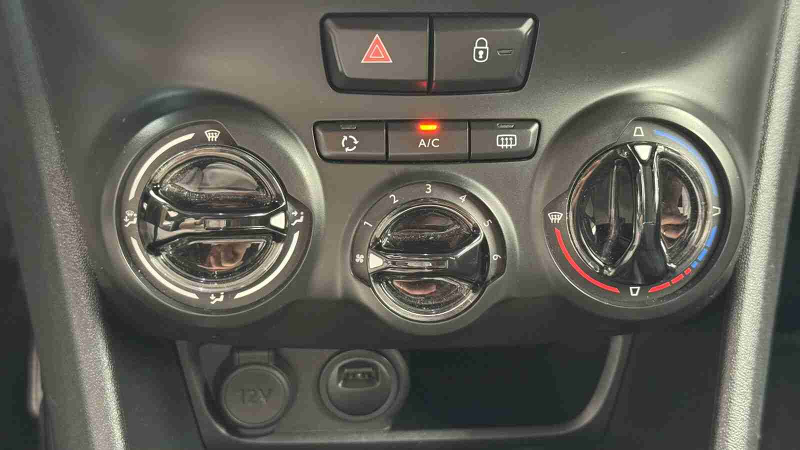 Peugeot 2008 2008 1.2 PureTech Style — fotografia 14