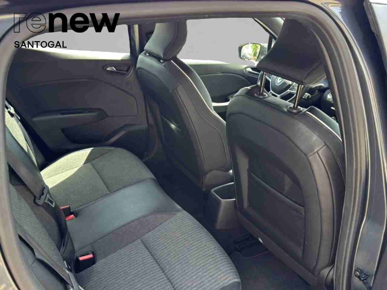 Renault Clio Clio 1.0 TCe Intens — fotografia 11