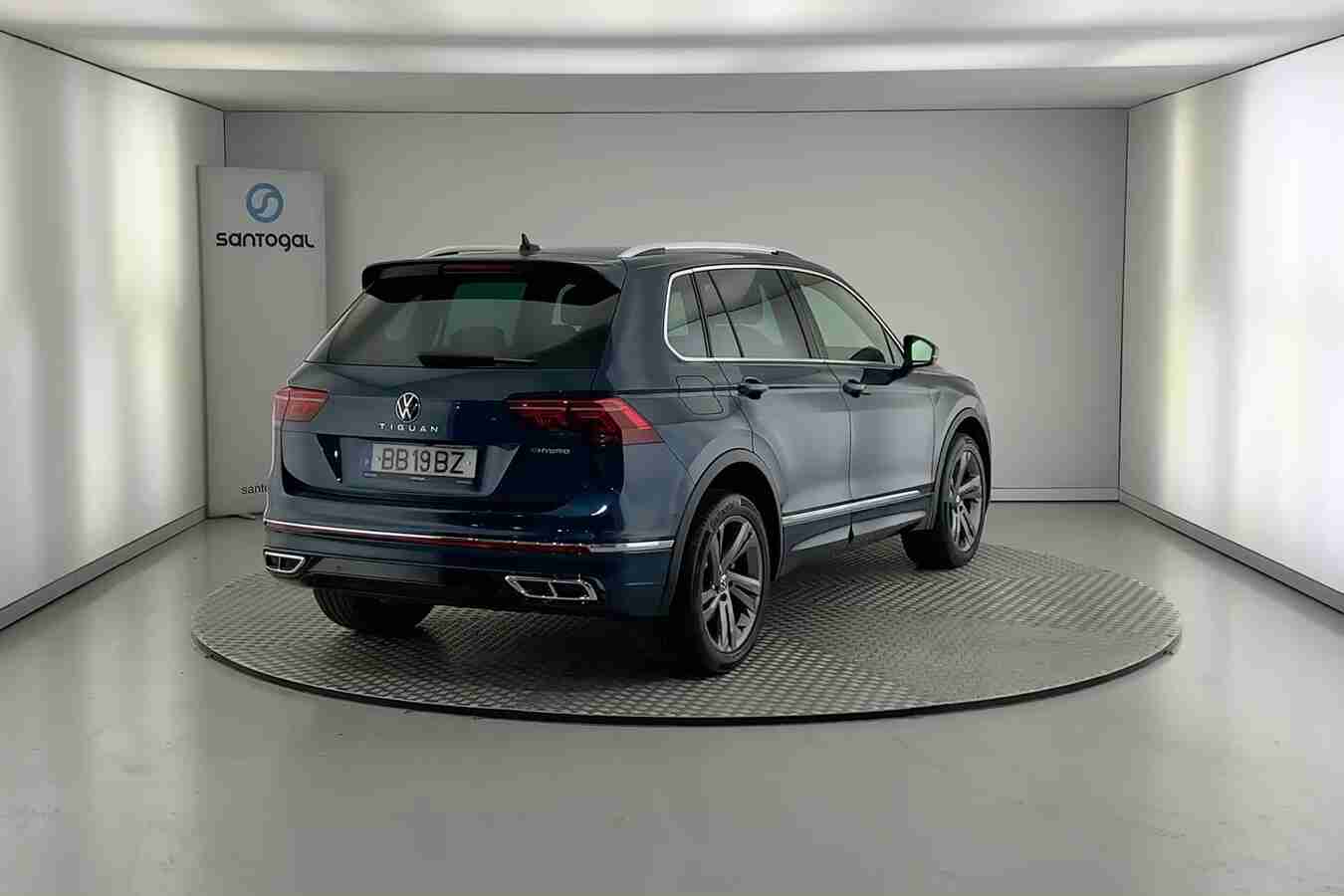 VOLKSWAGEN - Tiguan - Tiguan 1.4 TSI eHybrid R-Line DSG — photo 4