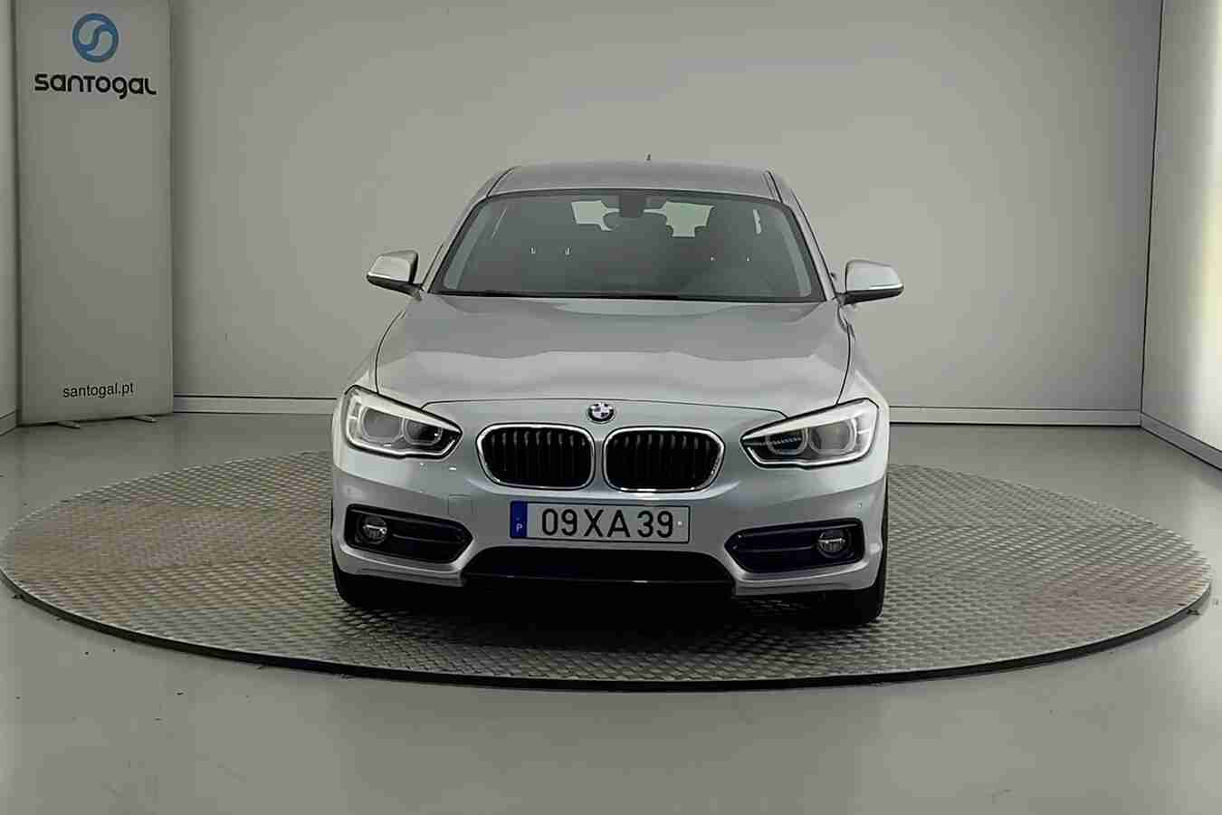 BMW Série 1 116 d Line Sport — fotografia 8