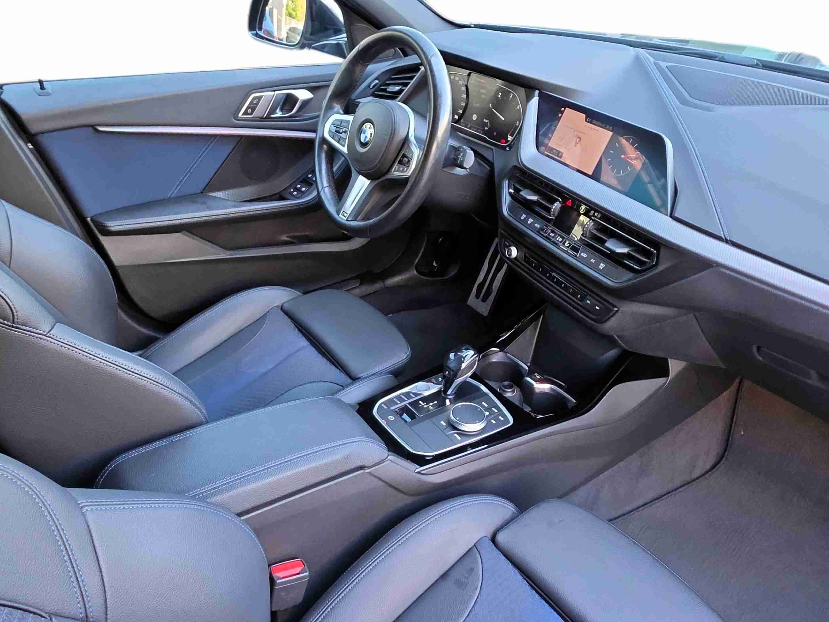 BMW - Série 1 - 116 d Pack Desportivo M Auto — photo 5