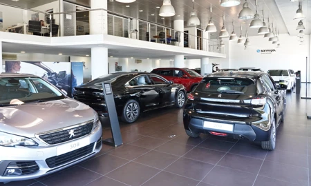 Santogal Peugeot Cacem Stand 2