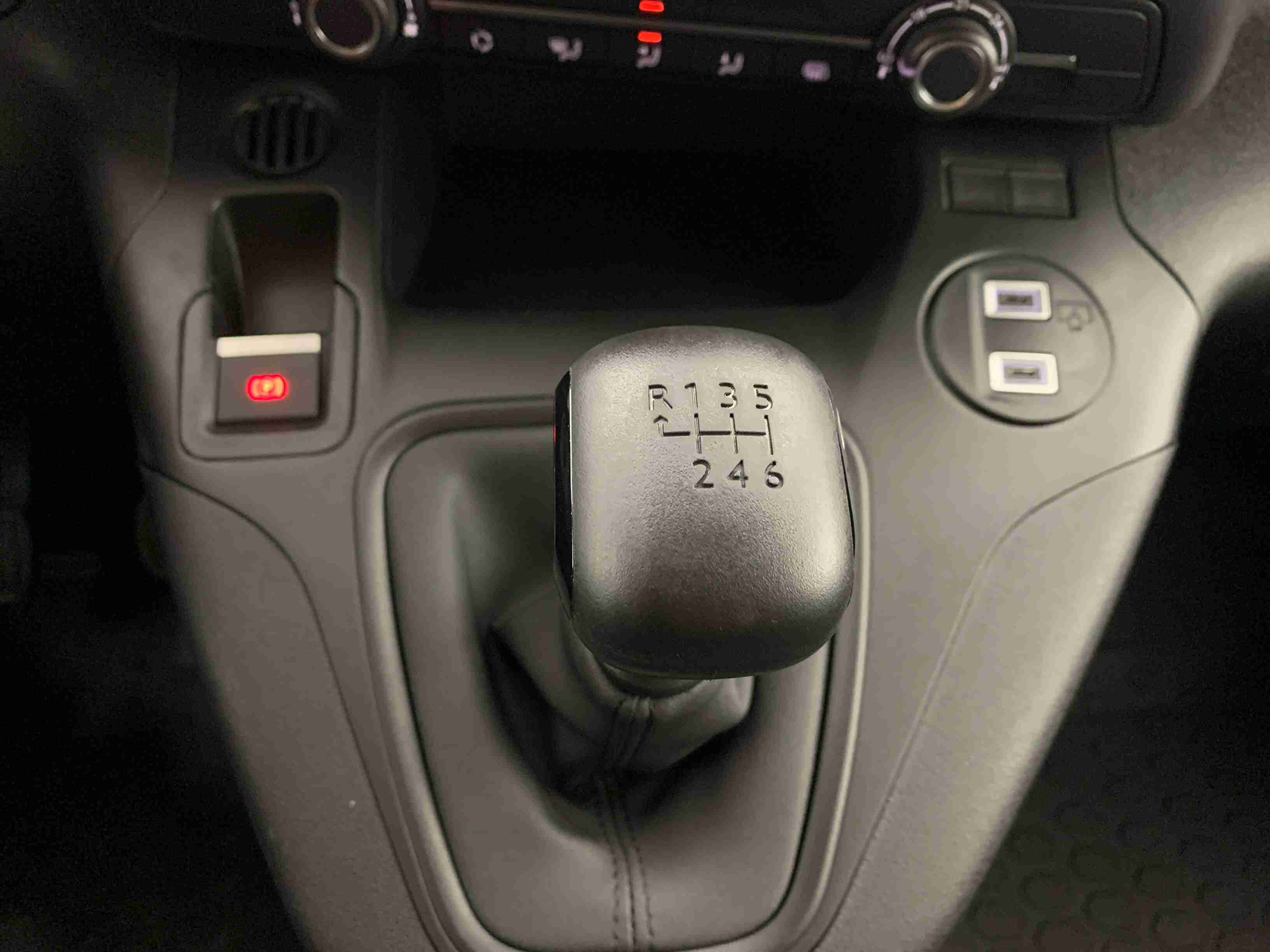 2998819_4