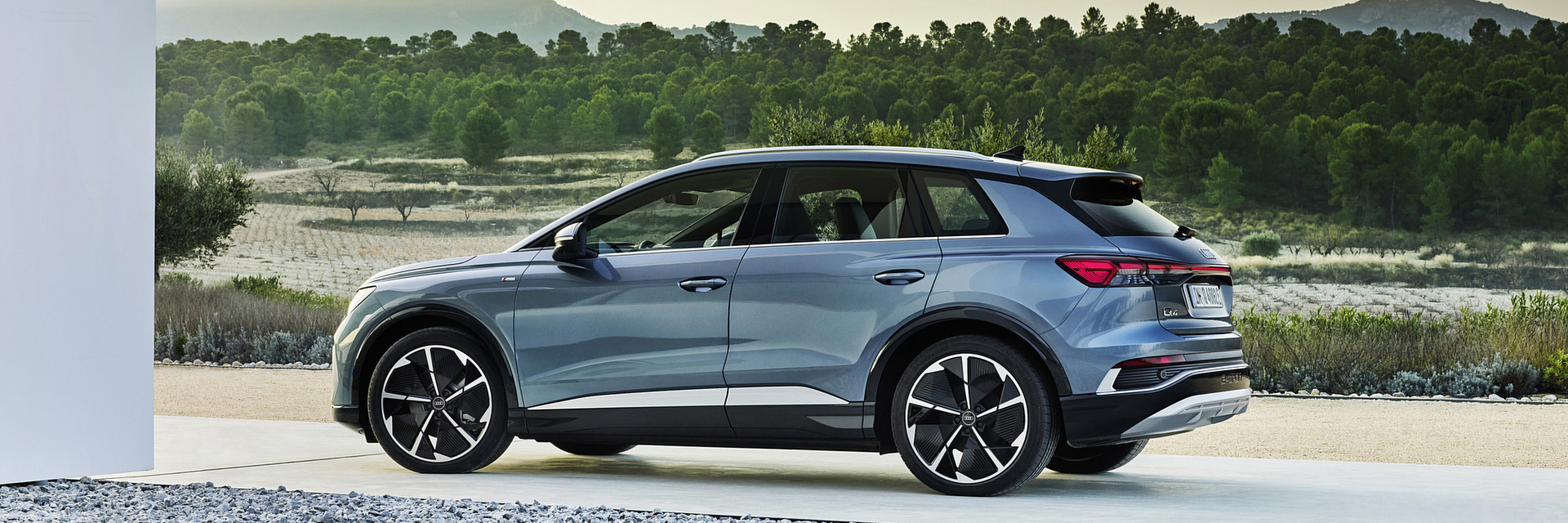 AUDI Q4 Slider Grande