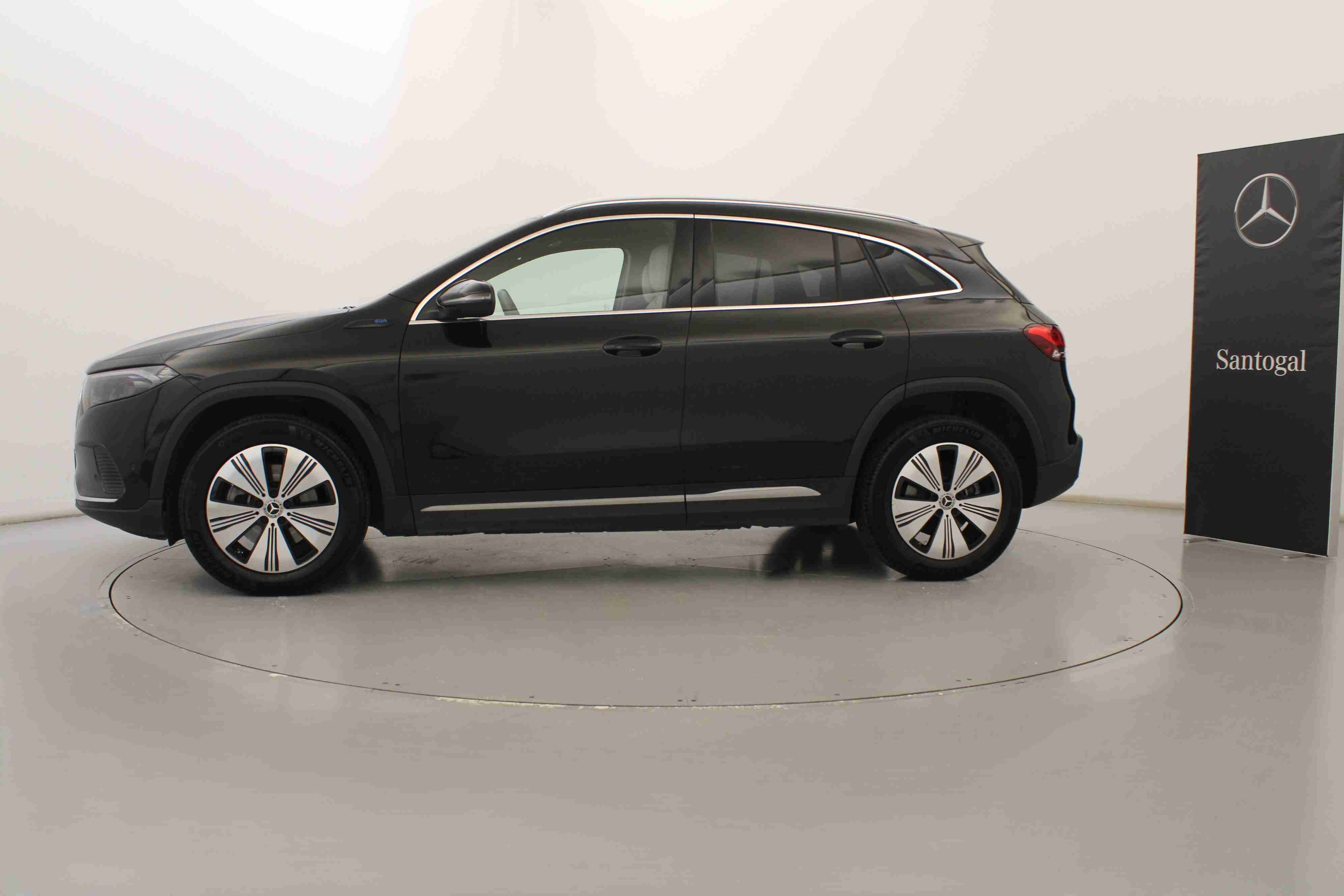 Mercedes-Benz EQA EQA 350 4Matic Progressive — fotografia 16