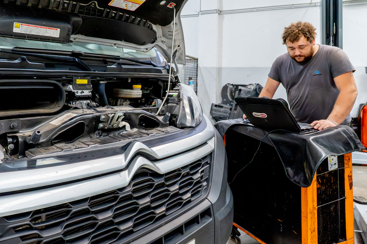 Santogal Citroen Cacém Oficina 3