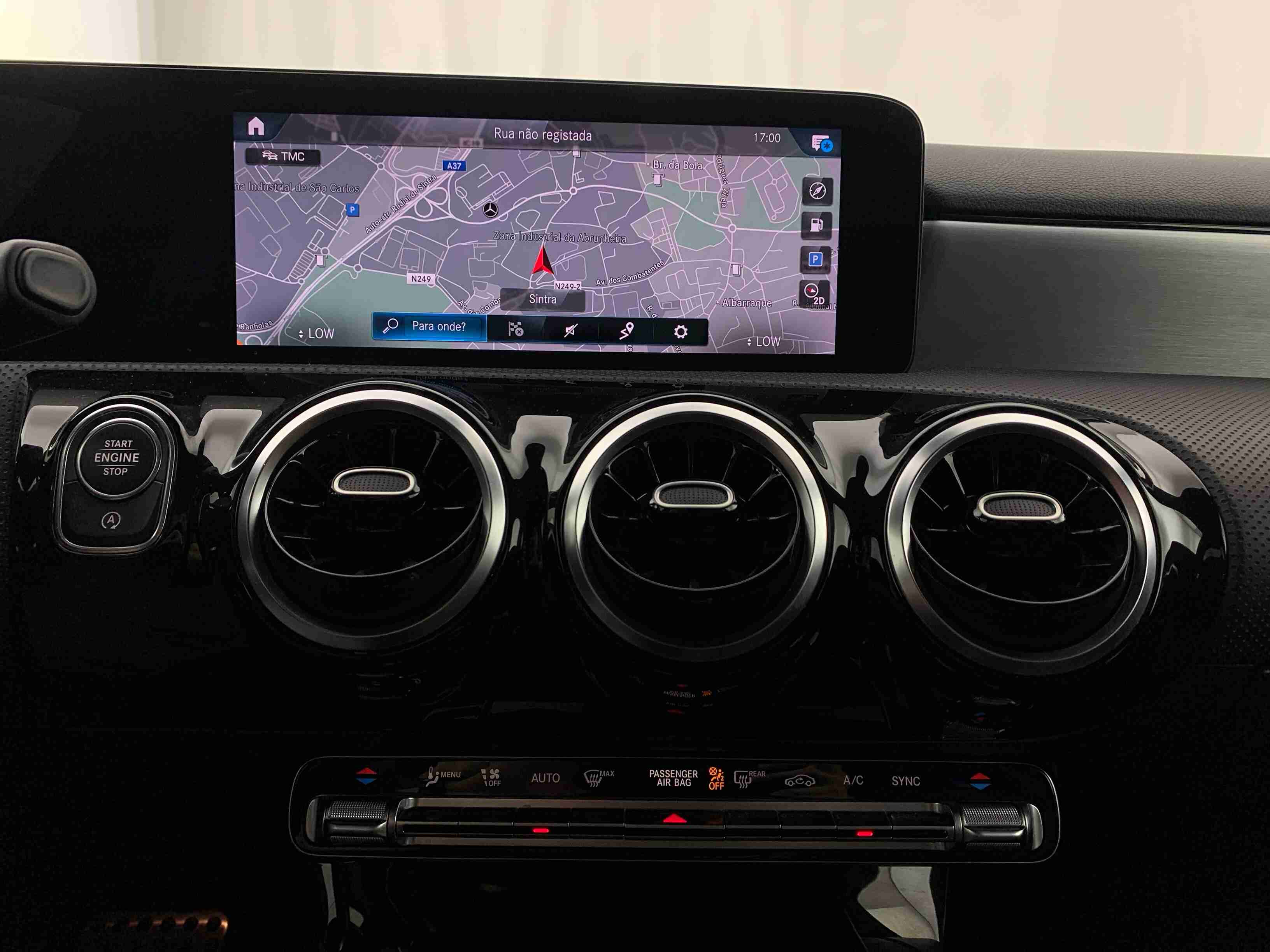 Mercedes-Benz Classe A A 200 AMG Line Aut. — fotografia 9