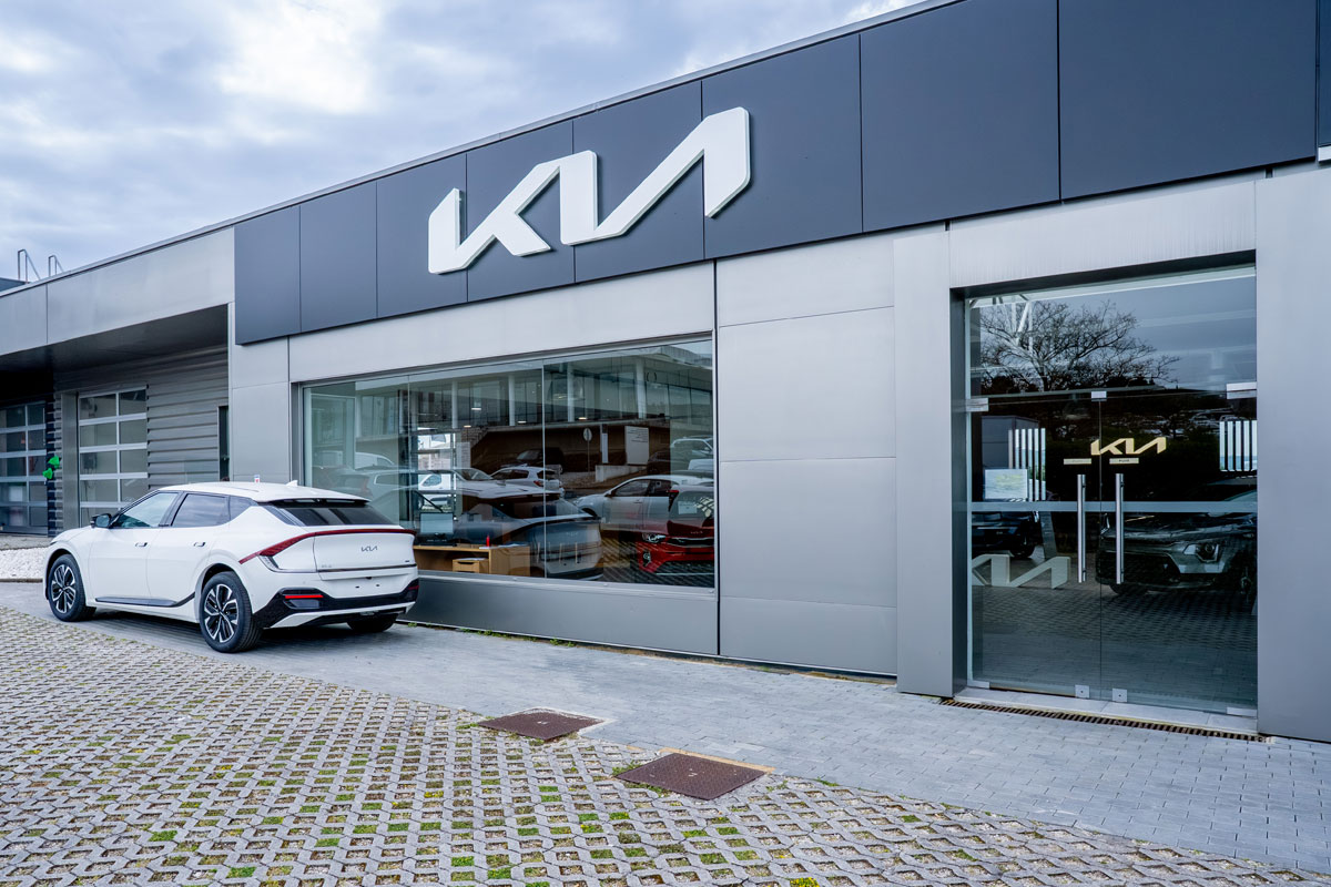 Santogal Kia Loures Stand 1 (1)