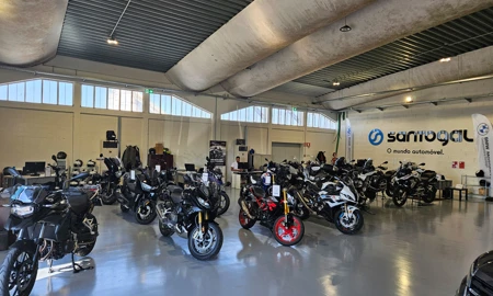 Santogal Bmw Motorrad Seixal Stand 1