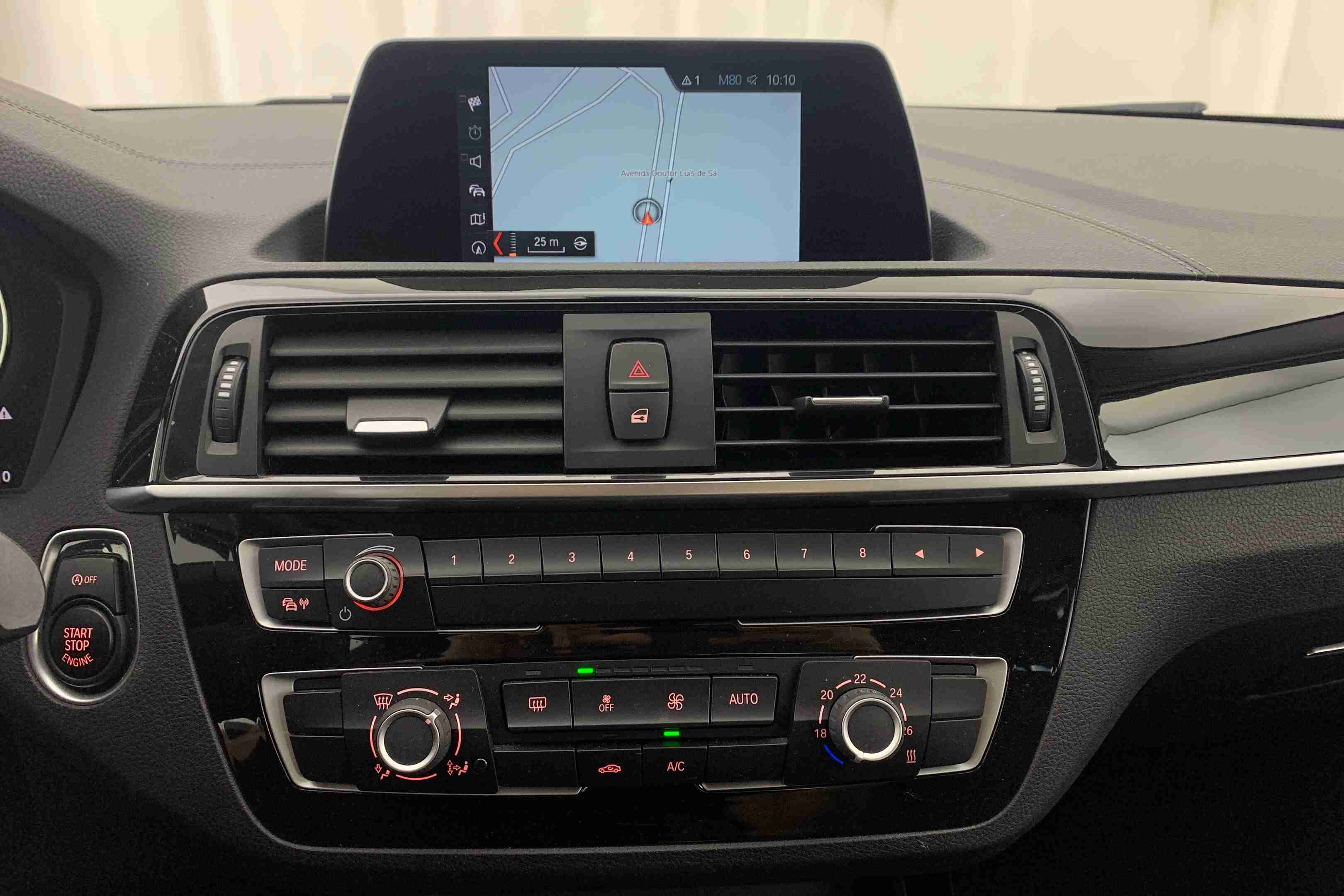 BMW Série 1 116 d Line Sport — fotografia 10